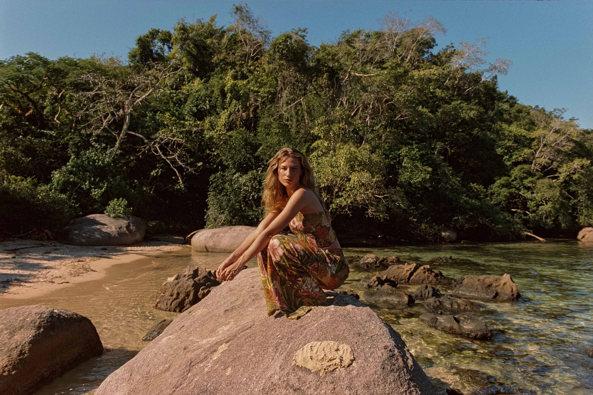 triya-ss26-paraty-brazil-eduarda-goa-107.jpg