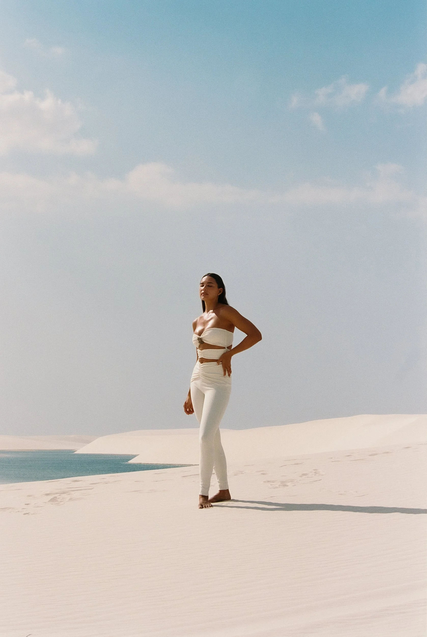 triya-ss25-lencois-maranhenses-brazil-eduarda-goa-24.jpg