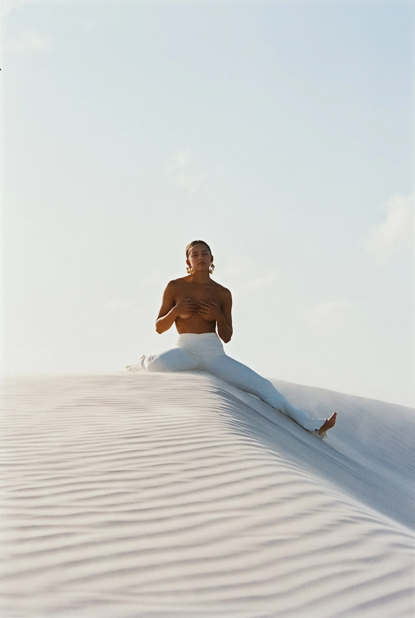 niya-swim-lencois-maranhenses-brazil-eduarda-goa-24.jpg