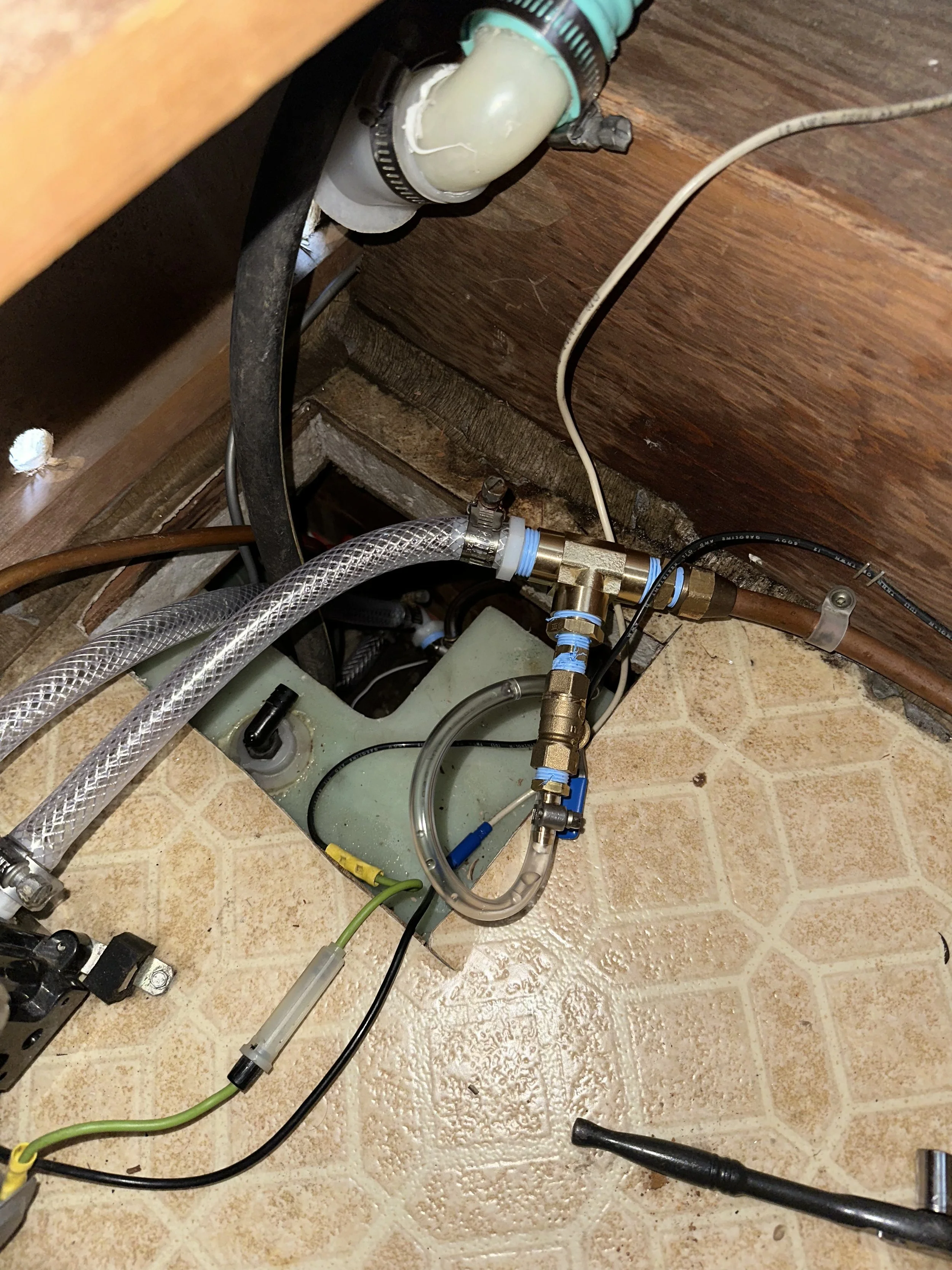 Custom Plumbing Solutions for Boats and Trailers