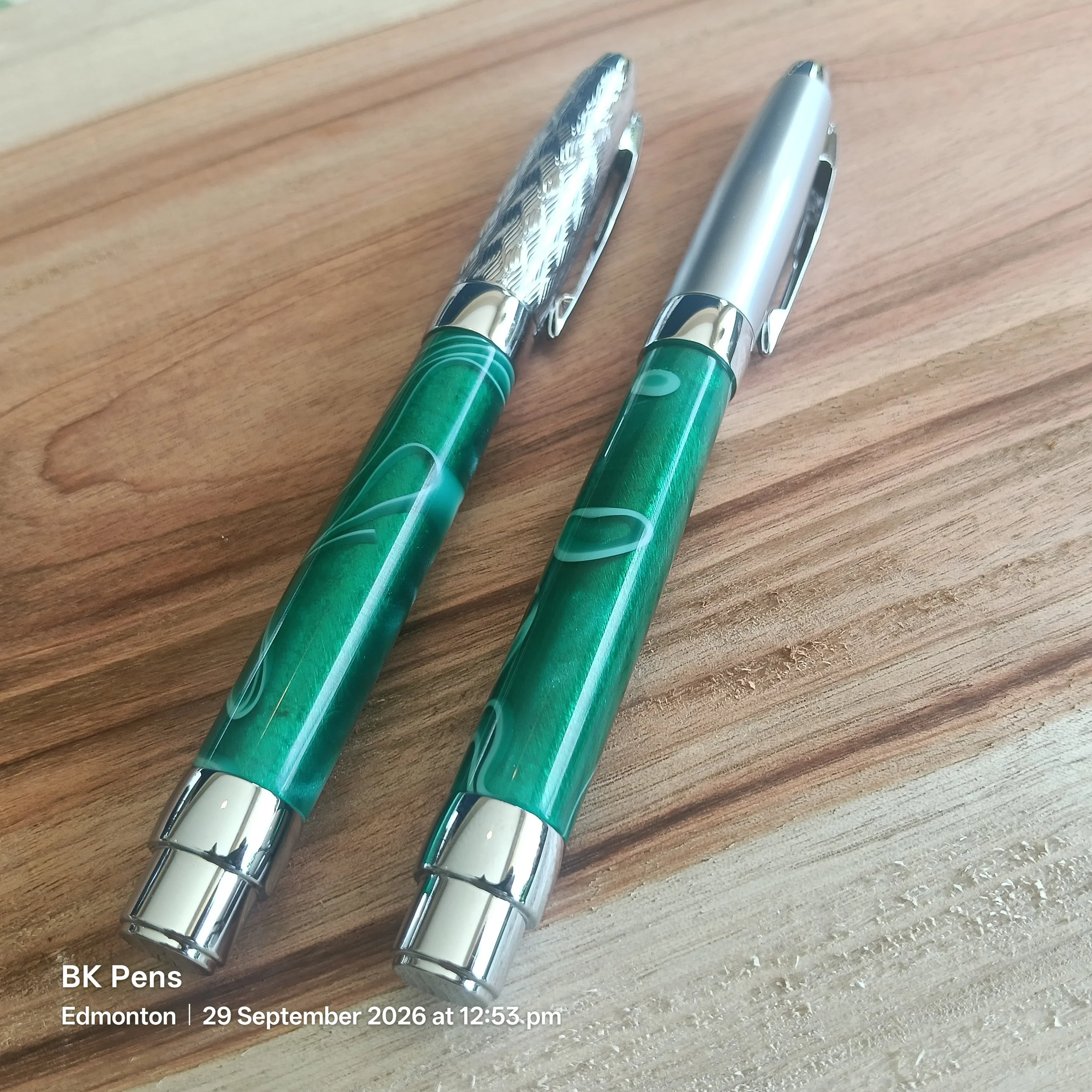 bk pens green swirl acrylic fountain pen