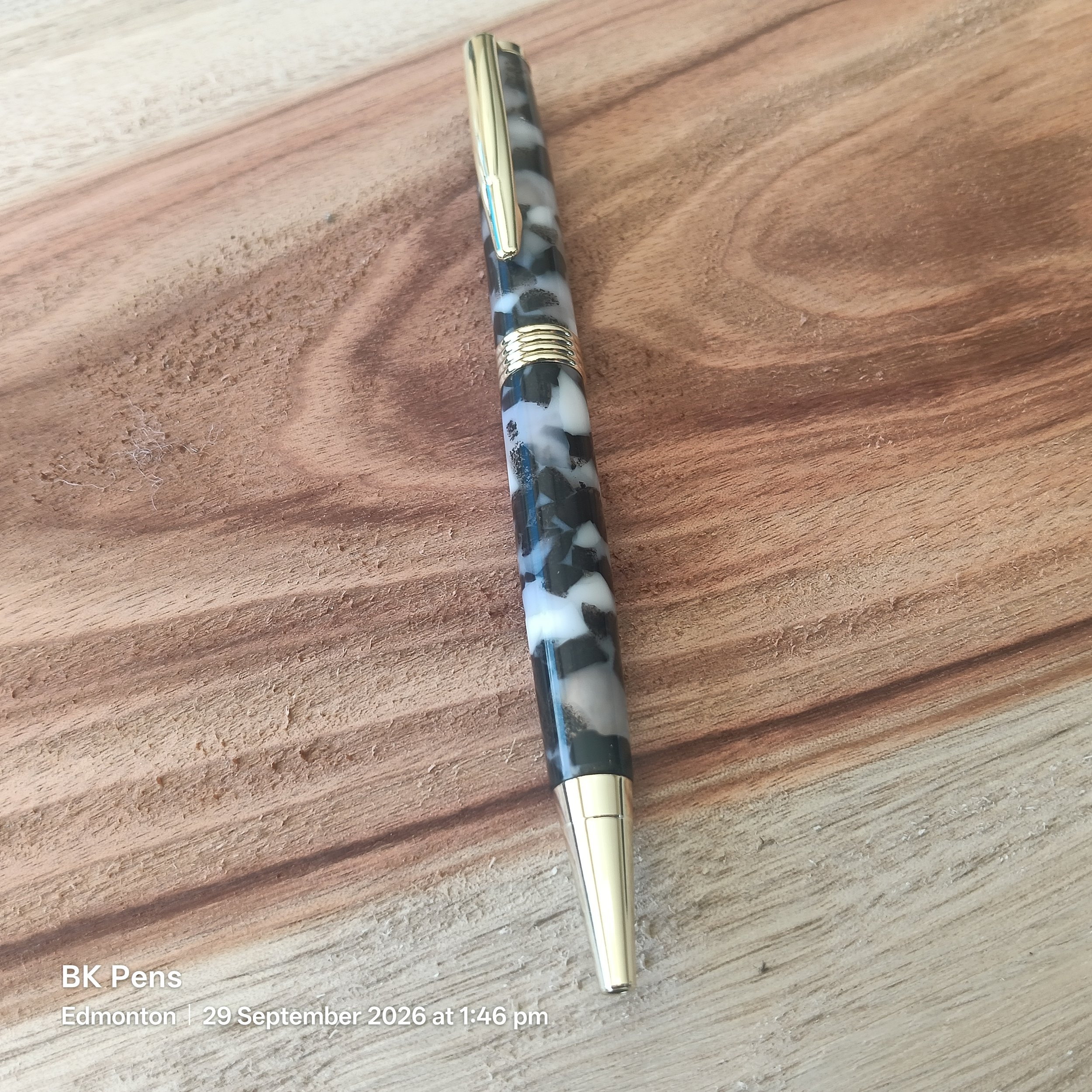 bk pens handmade acrylic twist pen streamline