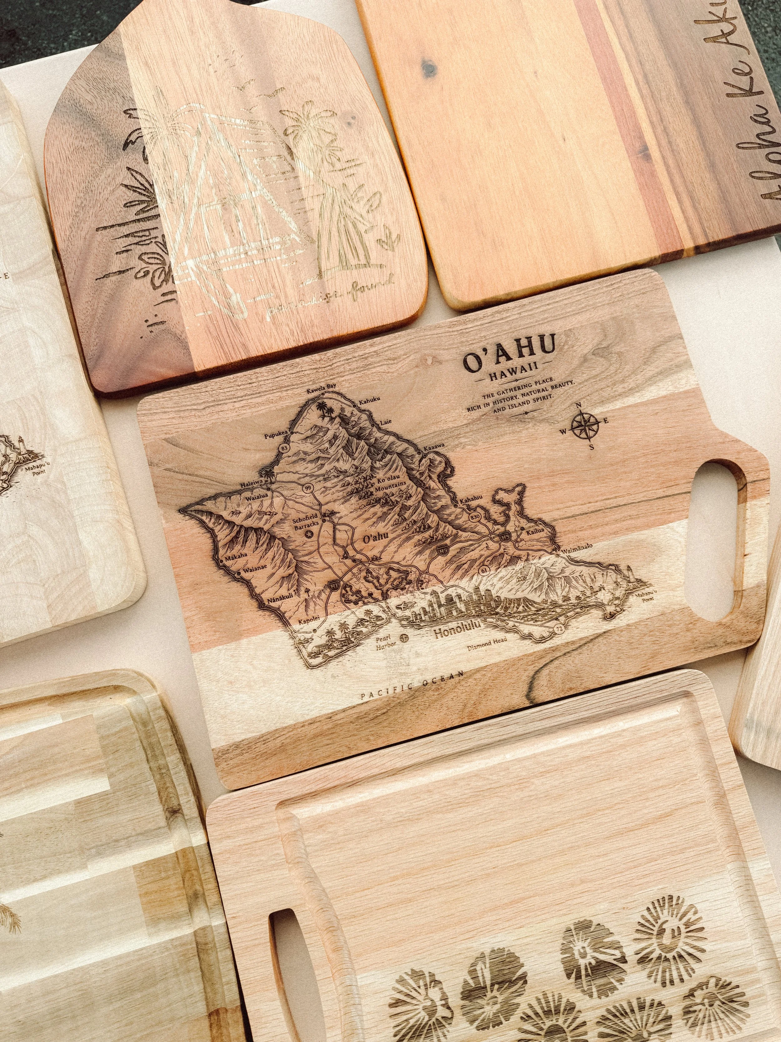Wooden cutting boards with engraved designs in Oahu Hawaii