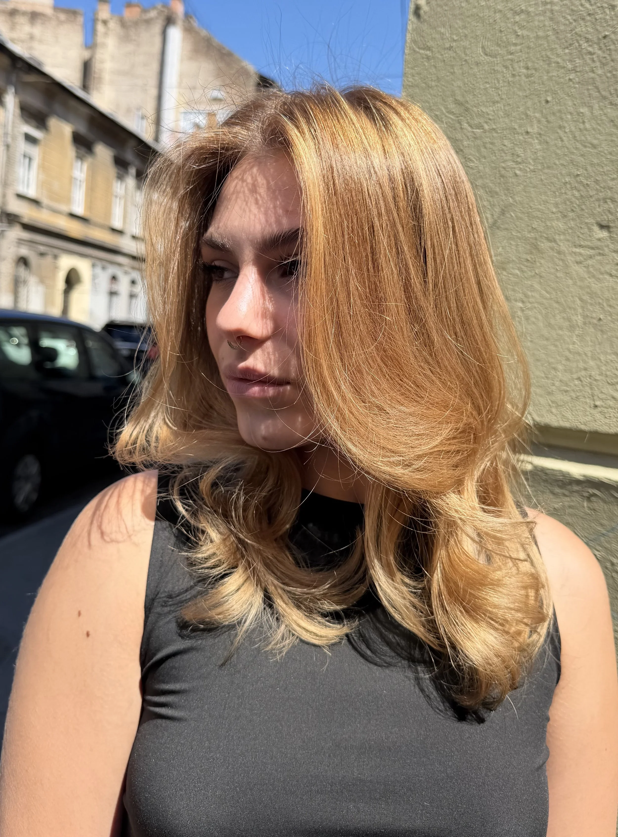 Warm golden-copper layered blonde with Airtouch highlights, colour by Janos Kiss
