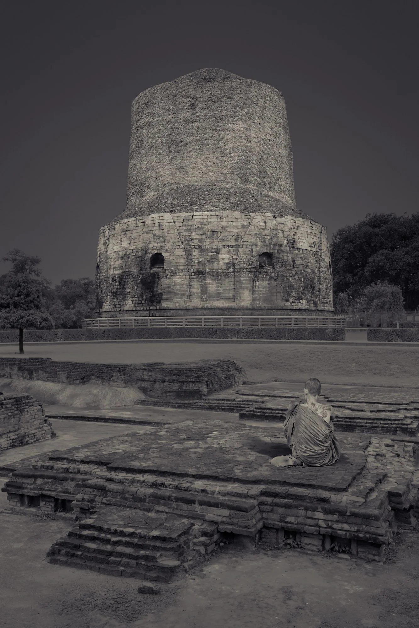 Sarnath.BW.jpg