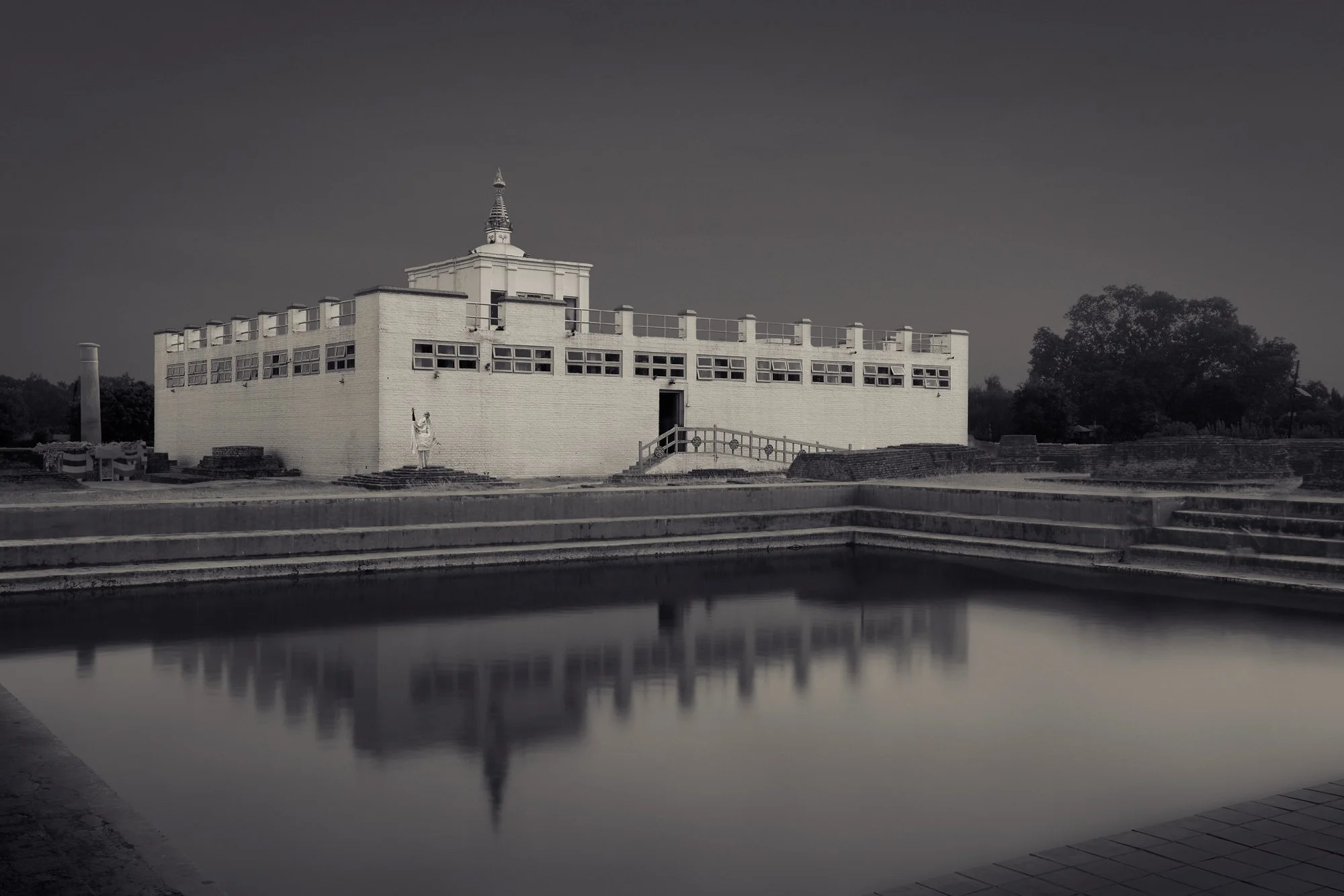 Lumbini.BW.splitoning.jpg