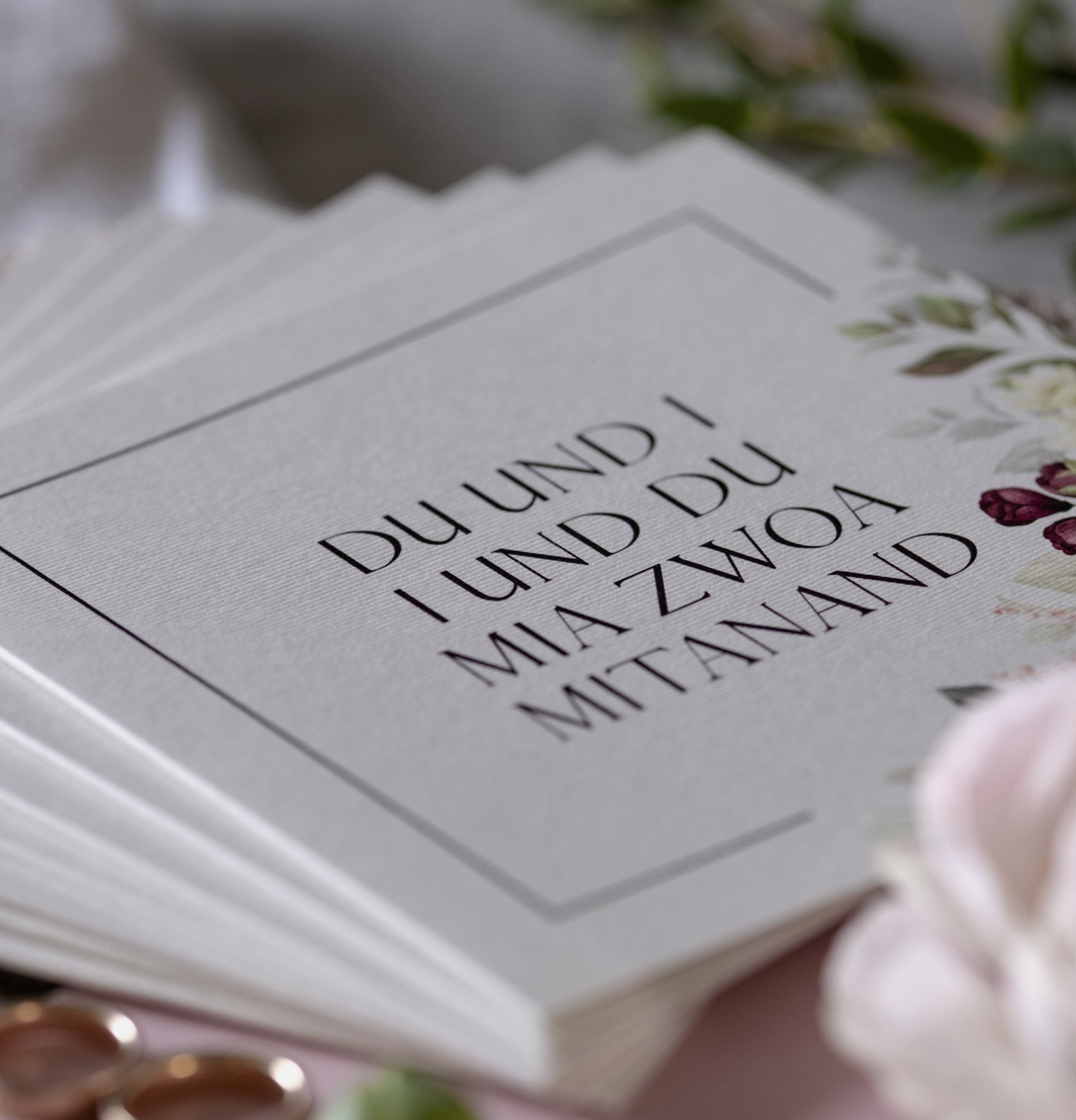 Gestaltetes Kirchenheft für eine Hochzeit.