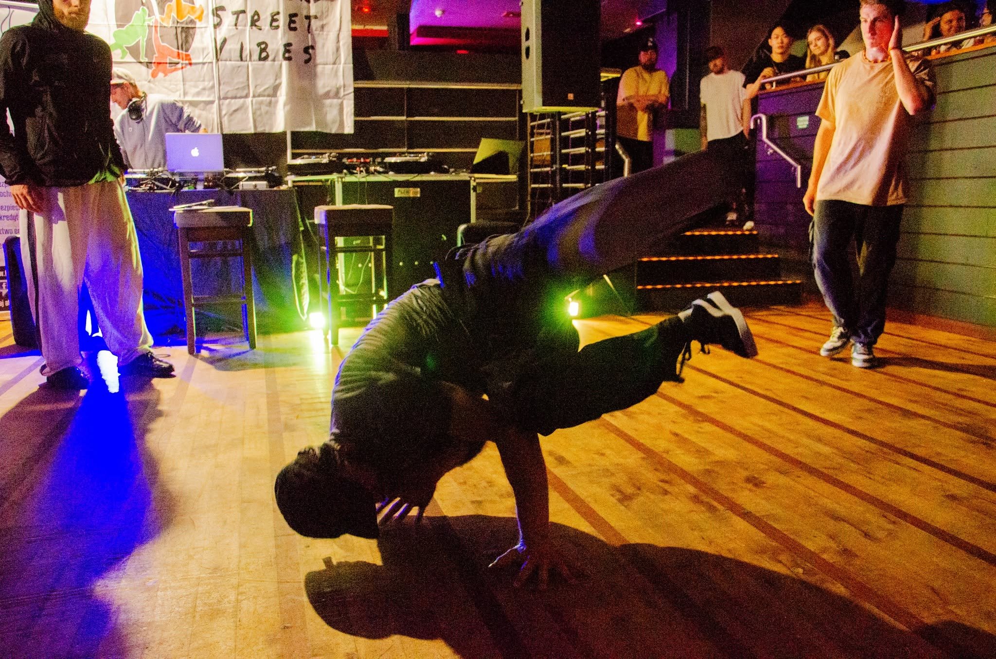 MPC-TV NEWS - Rozmowa z Barbarą Stachowską-Pietkiewicz, organizatorką pierwszego festiwalu breakdance'u i hip-hop'u w Longford - ''Longford Street Vibes''