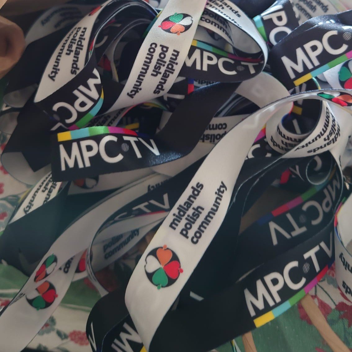 MPC-TV leash - donation for MPC-TV (inc. postage to IRL)