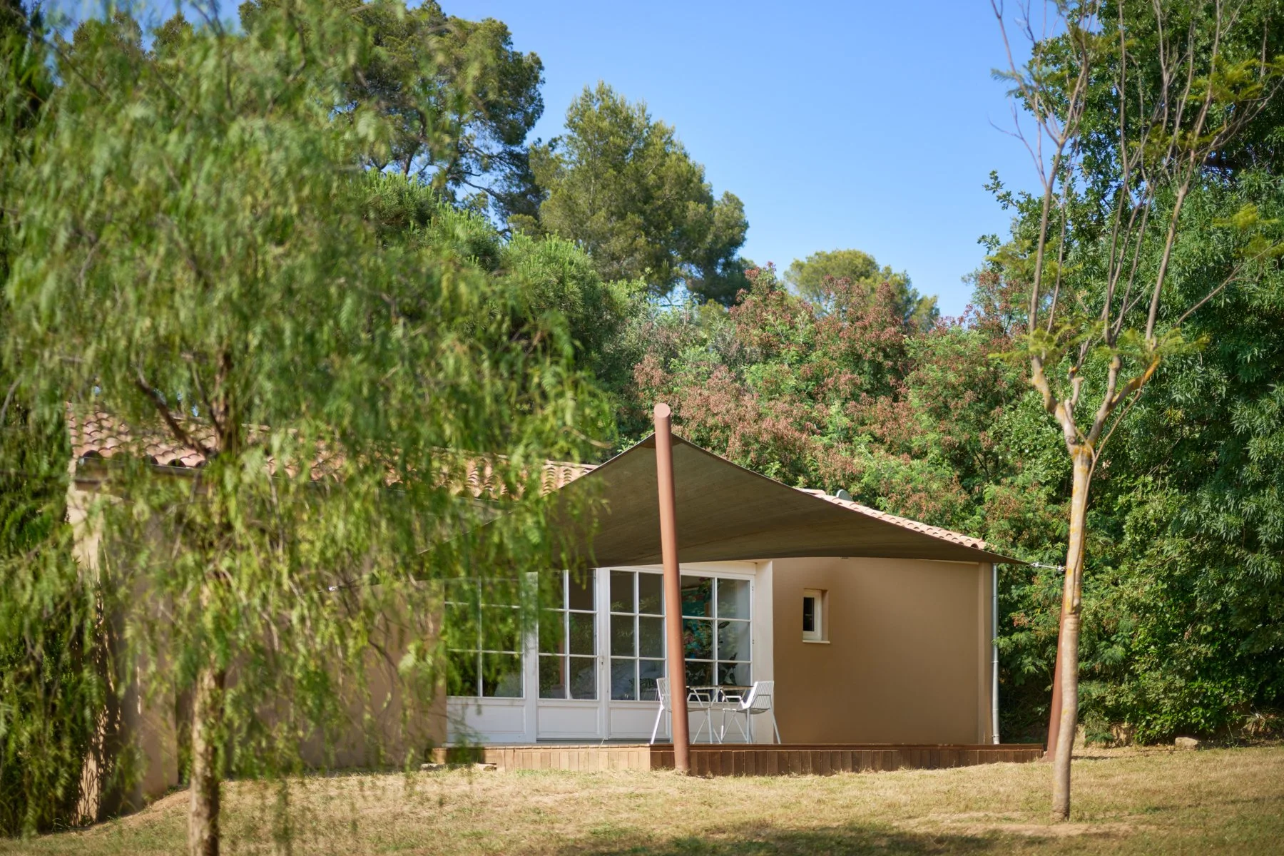 3 Annexe Les iles d_or - Exter.JPG