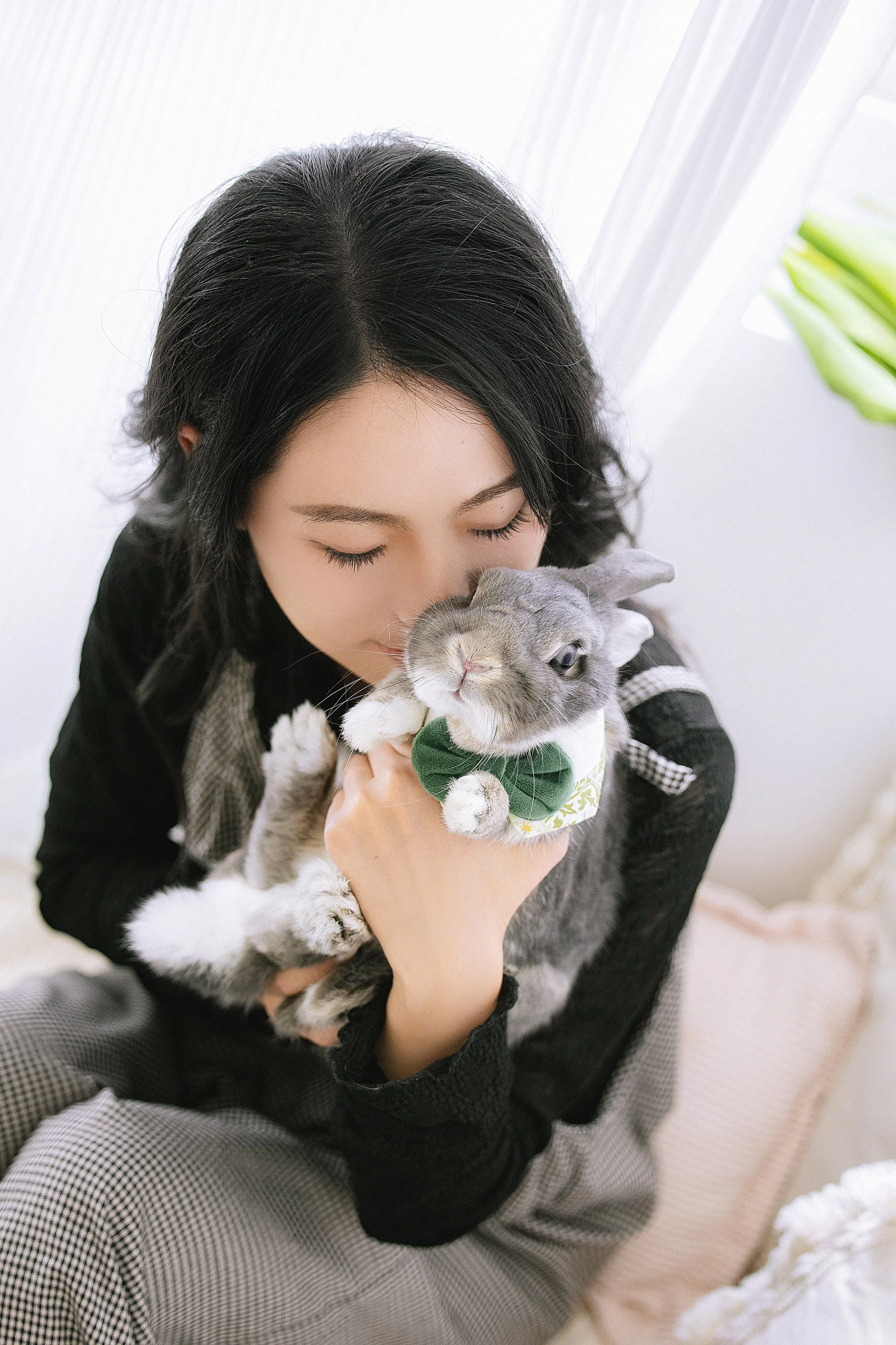 媽咪說她的婚紗與兔兔合影的部分留下的遺憾在好毛寵物寫真被撫平了