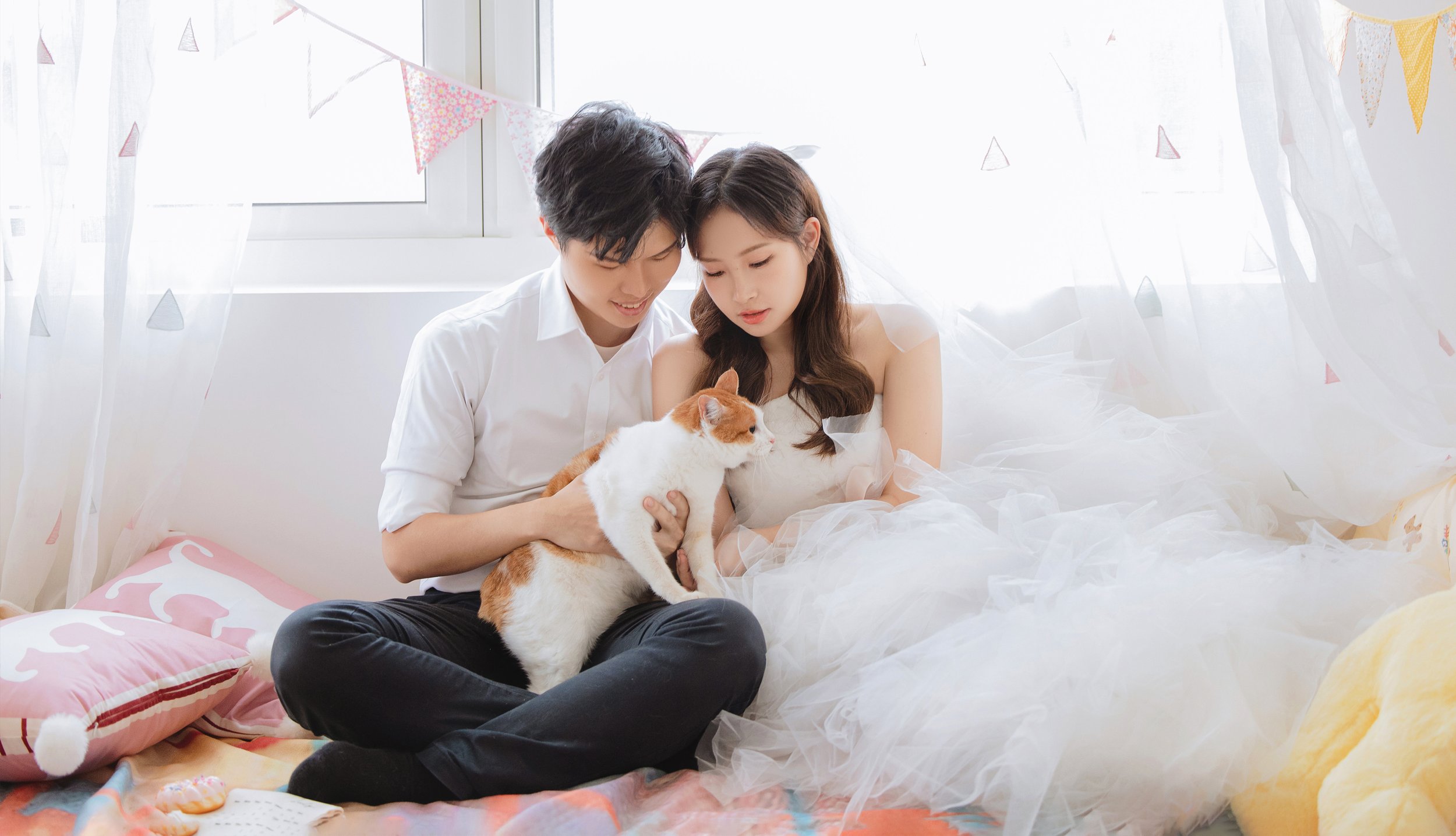 台中寵物婚紗｜溫馨的夫妻與愛貓一起拍攝寵物婚紗