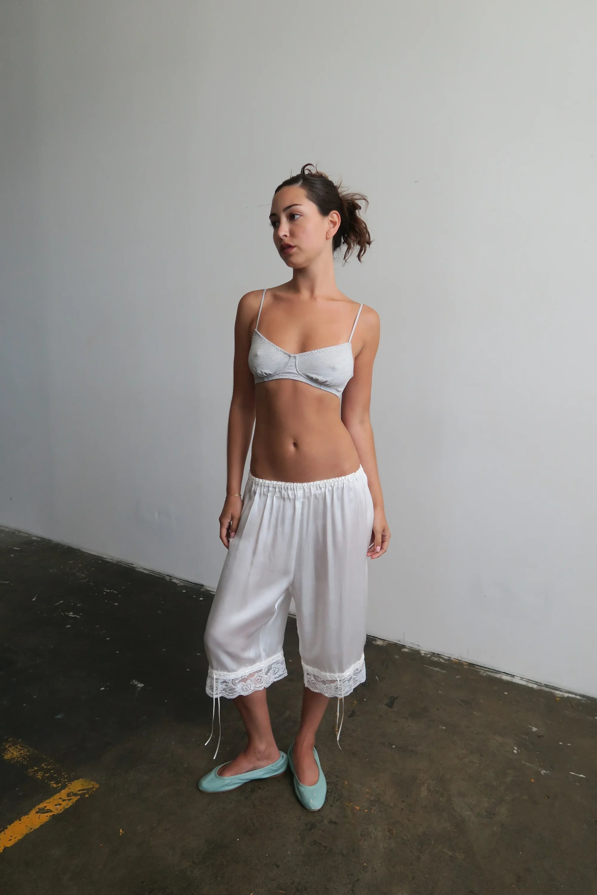 Verona Silk Capris - White