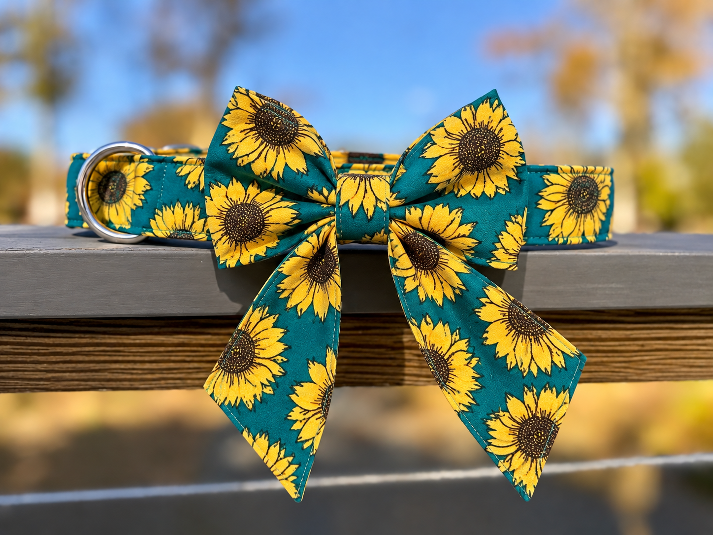 Sailor Aqua Bow Tie.png