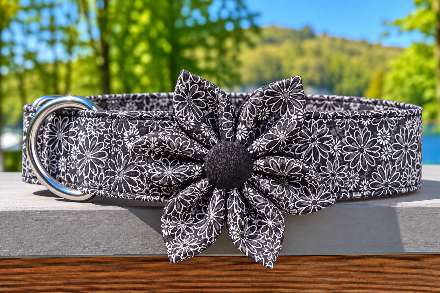 Black Daisy.png