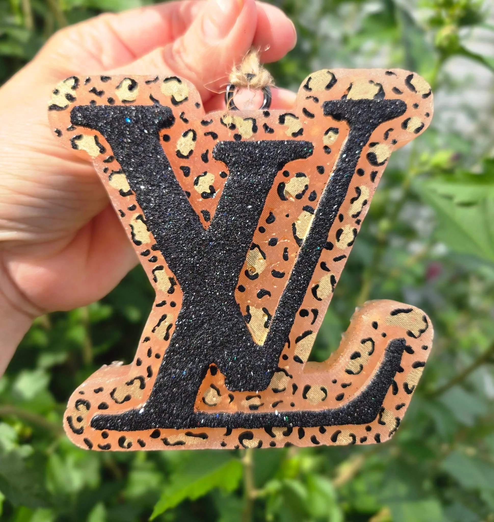 lv.jfif (Copy)