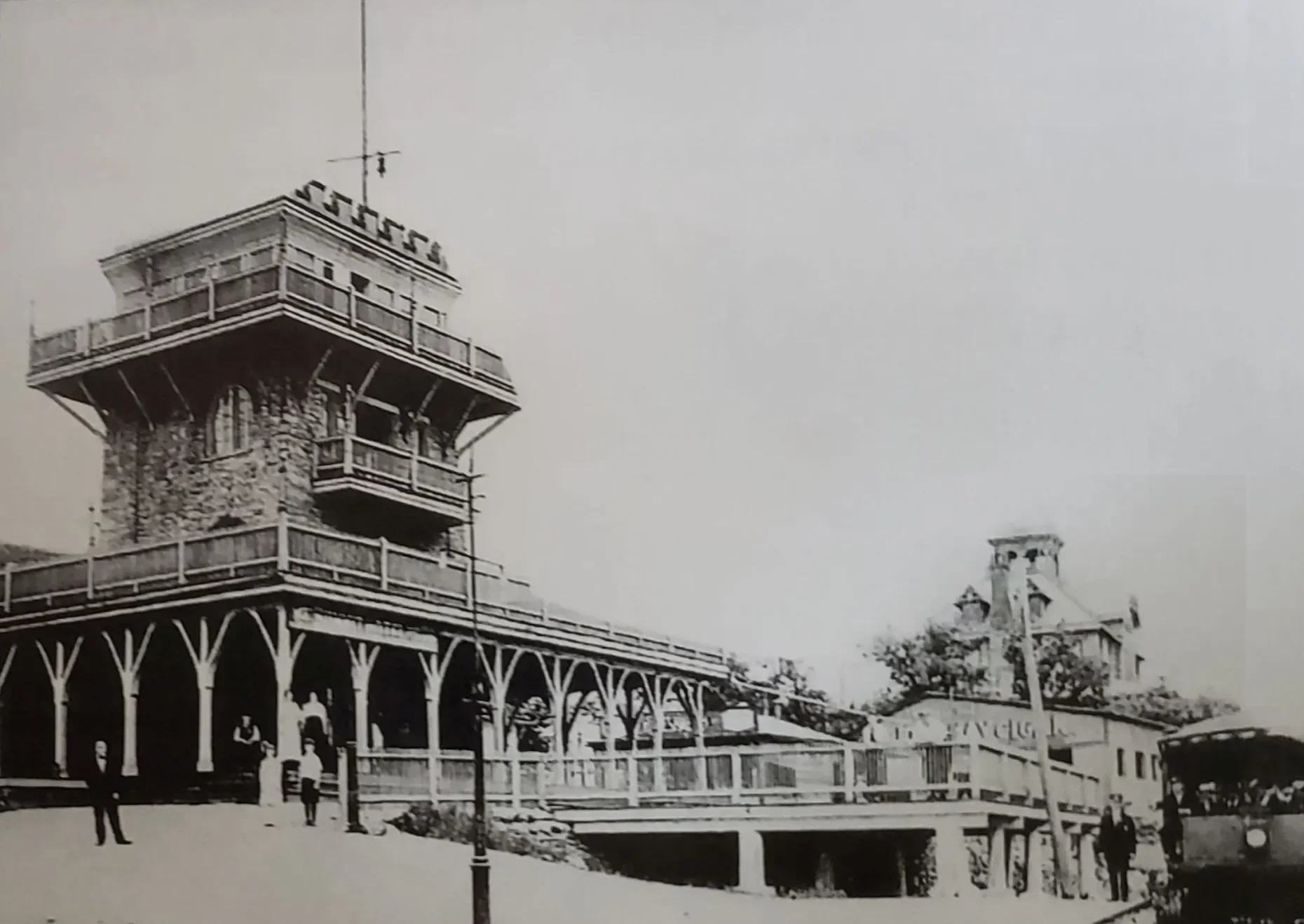 2 GravityRailroadTower1940s.webp