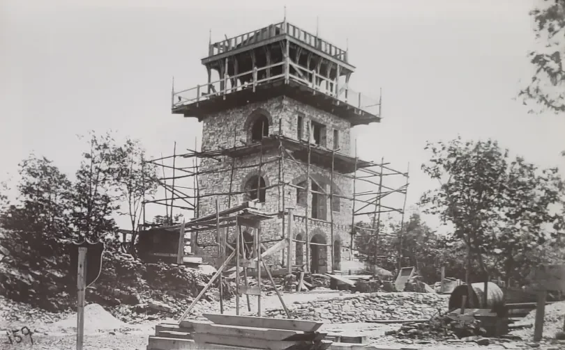 1889–1890 — The Story Begins!

The original Gravity Tower takes shape atop Mount Penn. With the opening of the Gravity Railroad in 1890, the observation tower becomes a destination for visitors seeking mountain views and recreation.