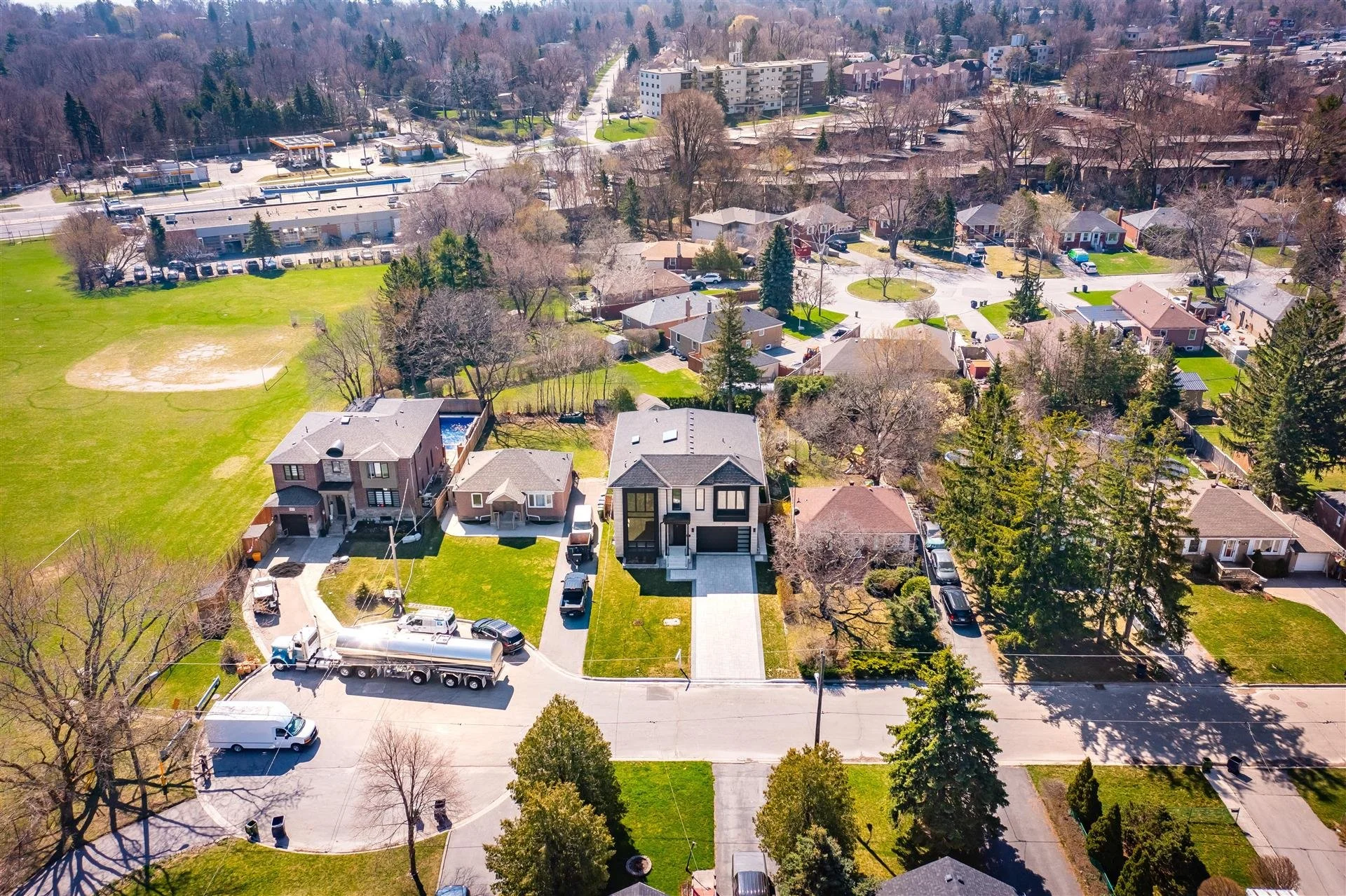 10-House_Aerial-6.jpg