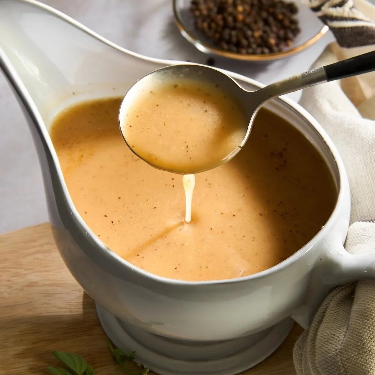 Pint of French style gravy