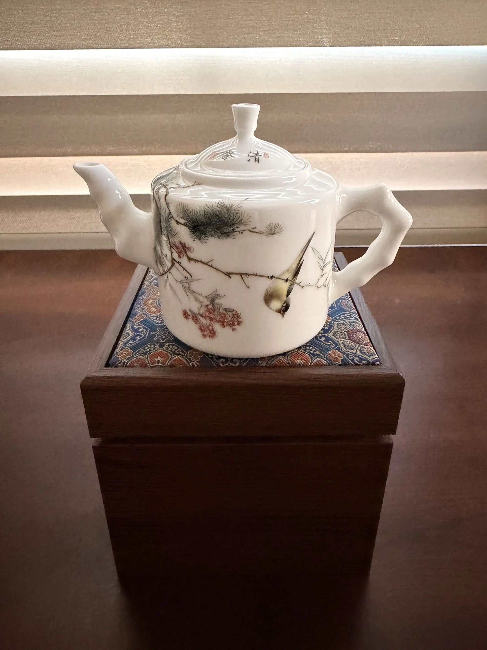 Elegant Nature-Inspired Porcelain Teapot