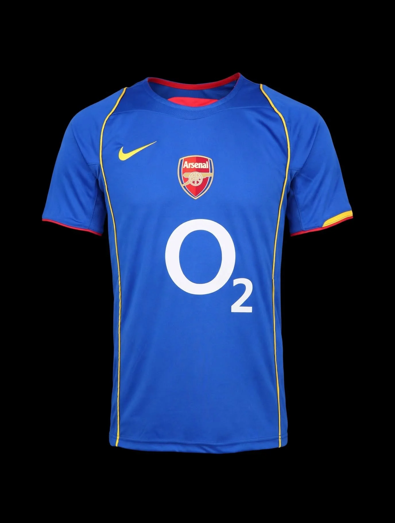 arsenal_jersey_floating.jpg