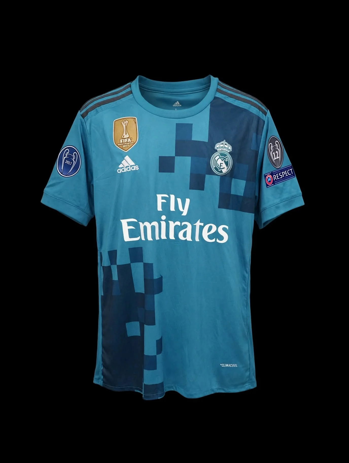 real_madrid_jersey_studio.jpg