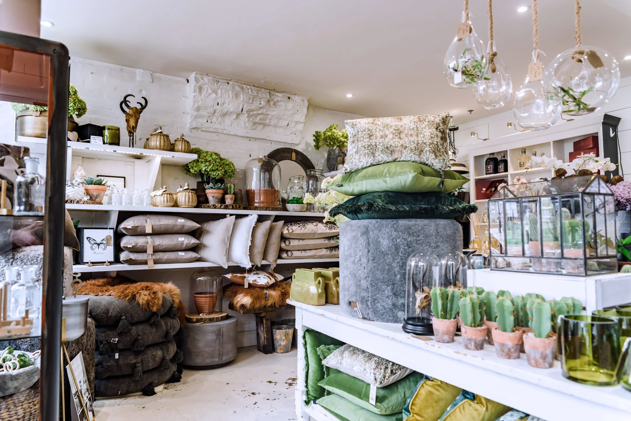 N064BiscuitHouse-Interior21 (33) (1).jpg