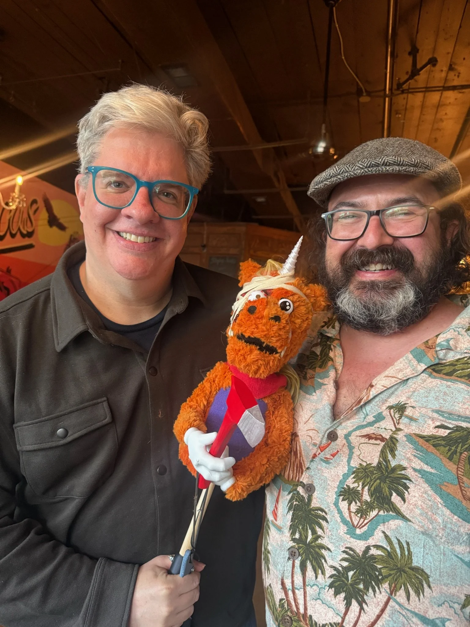 Casper Kelly and Sam Carter with Buddy puppet character made by Sam-Carter professional puppet builder with -Boopos_blank_puppet