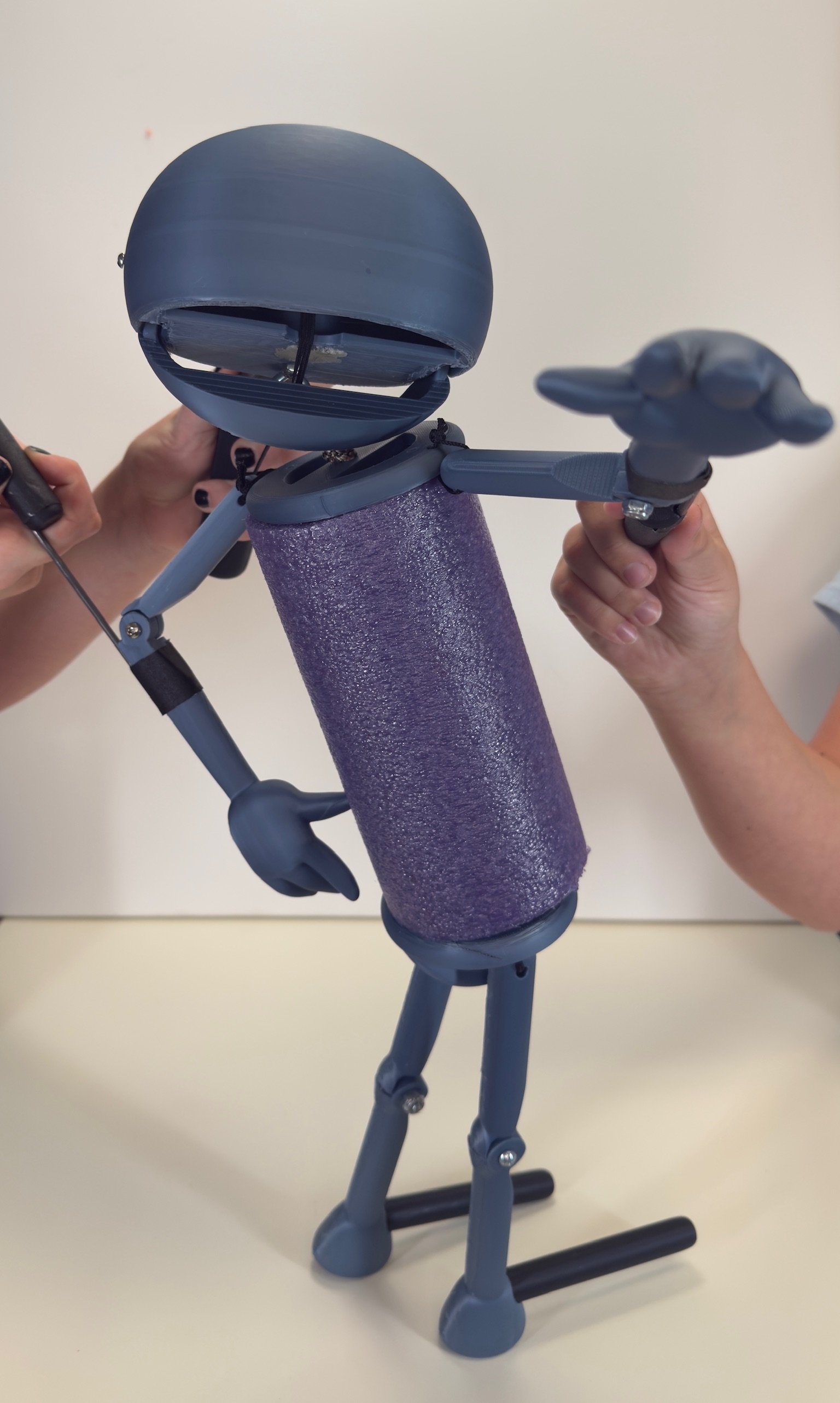 Boopos_blank_puppet_dancing-table-top
