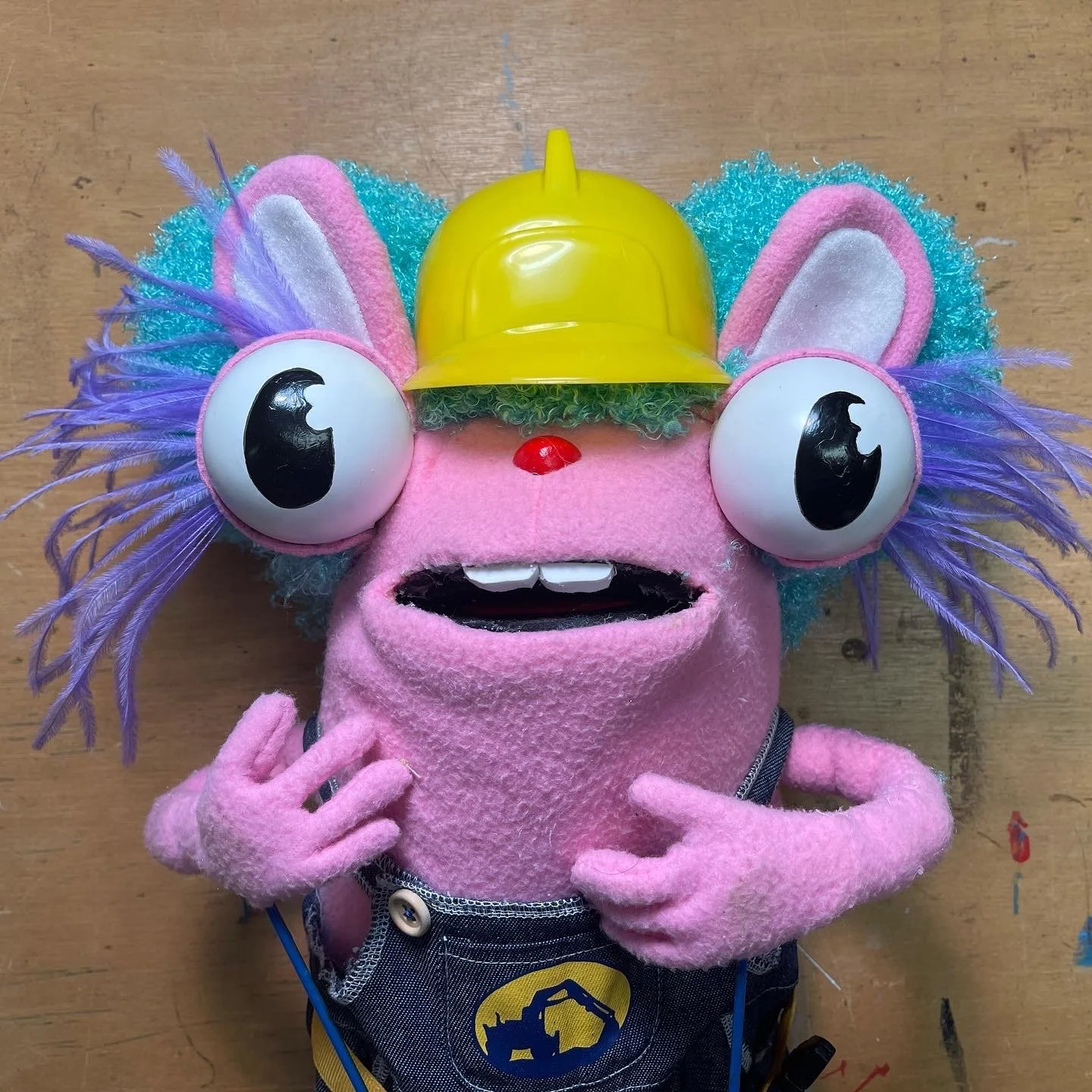 Philo puppet designed and fabricated by Sam Carter for The Very Airy Library by Brothers Young Productions.