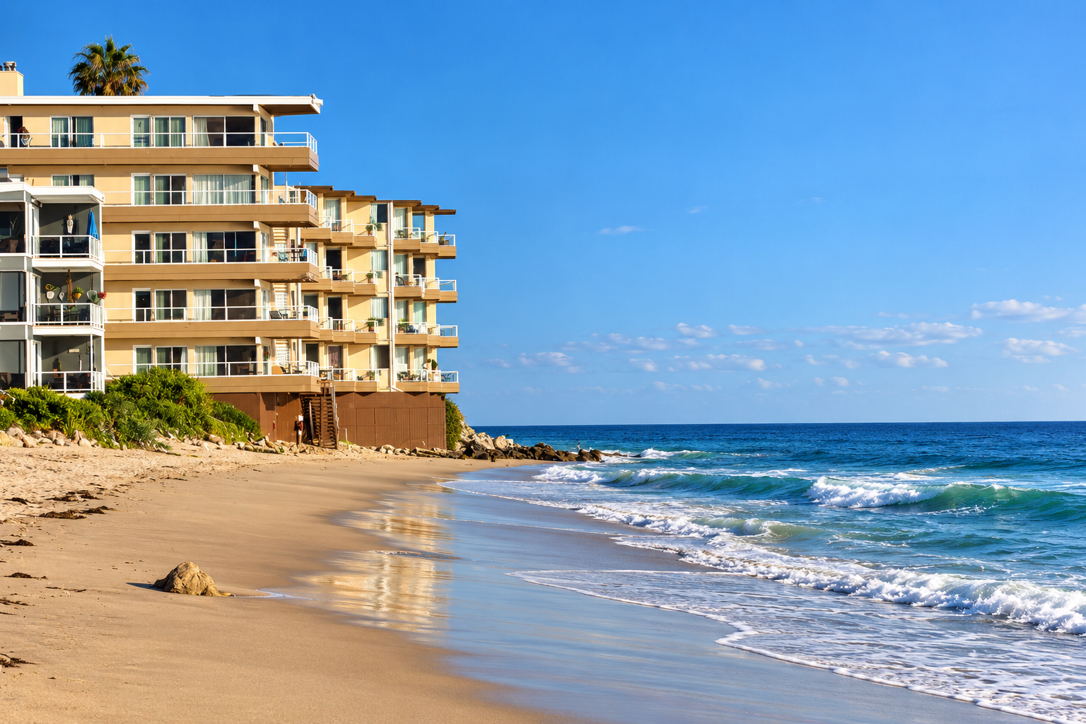 Pacific Edge Hotel_web.png