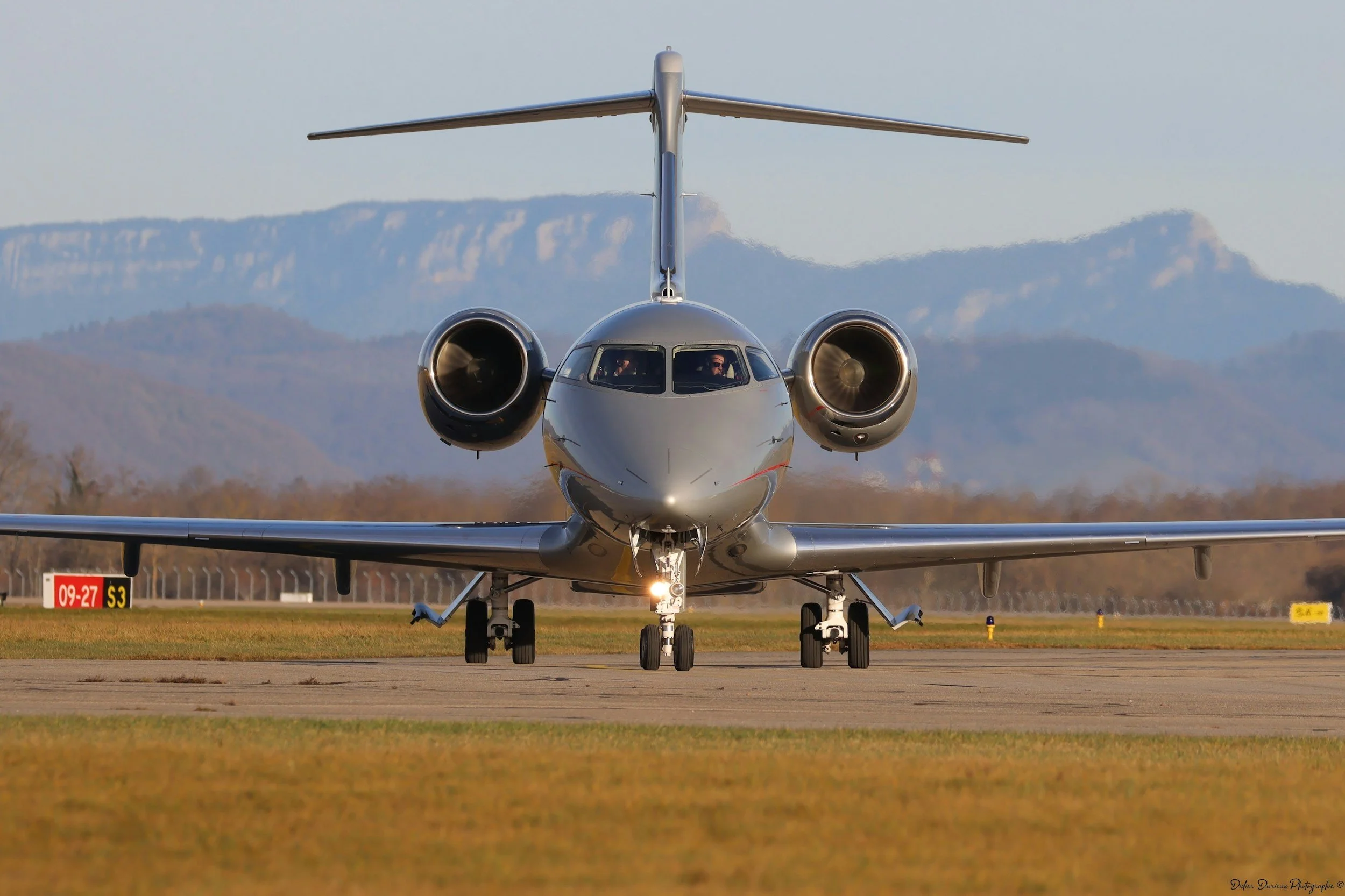private jet cleaning San Diego, interior jet cleaning San Diego, exterior jet cleaning San Diego, private jet carpet shampoo and stain removal San Diego, L18 Ramona Airport, F70 Fallbrook Community Airpark
