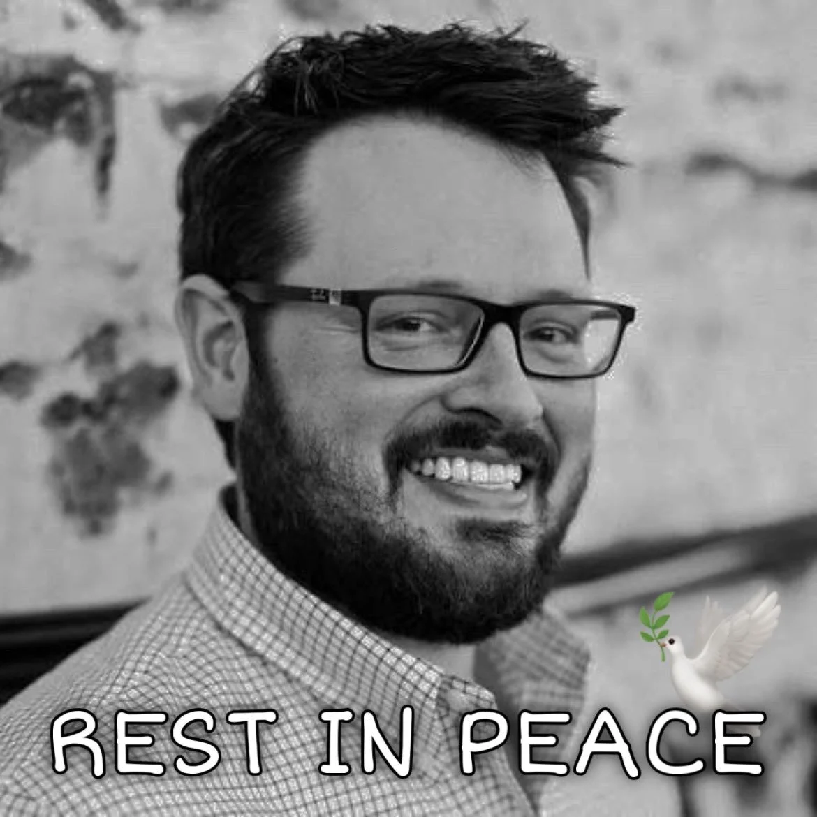 Rest in peace, Wes Rucker. 🕊️ 

A tremendous voice for Tennessee athletics and an even greater family man.

He leaves behind his wife, a young son, and a daughter due in May.

Please keep the Rucker family in your prayers during this unimaginable ti
