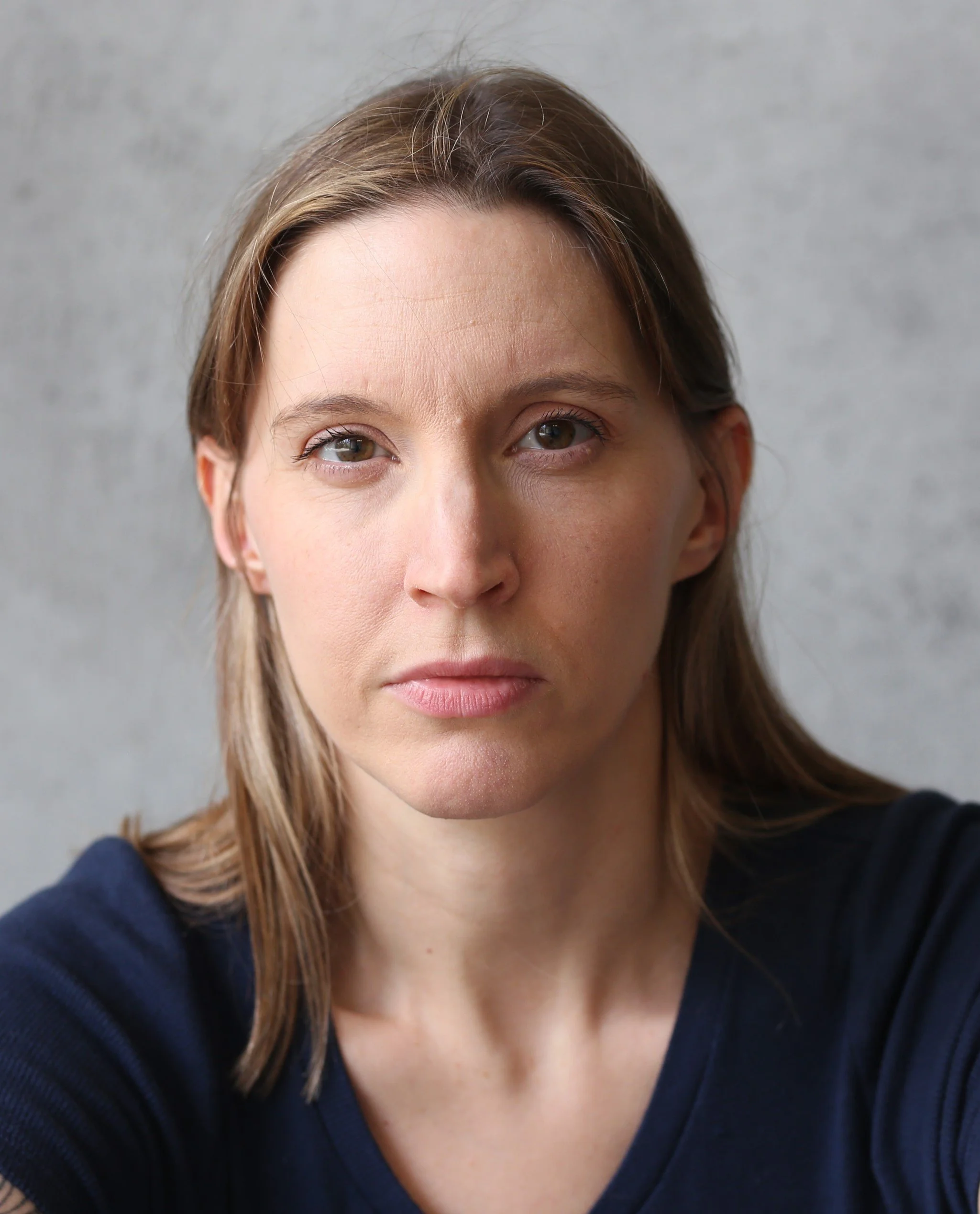 French actress based in Paris, fluent in English and Japanese. Trilingual and multicultural by experience, I have lived in France, Japan and the United States, and have worked as a professional Japanese-French-English interpreter for over a decade.

