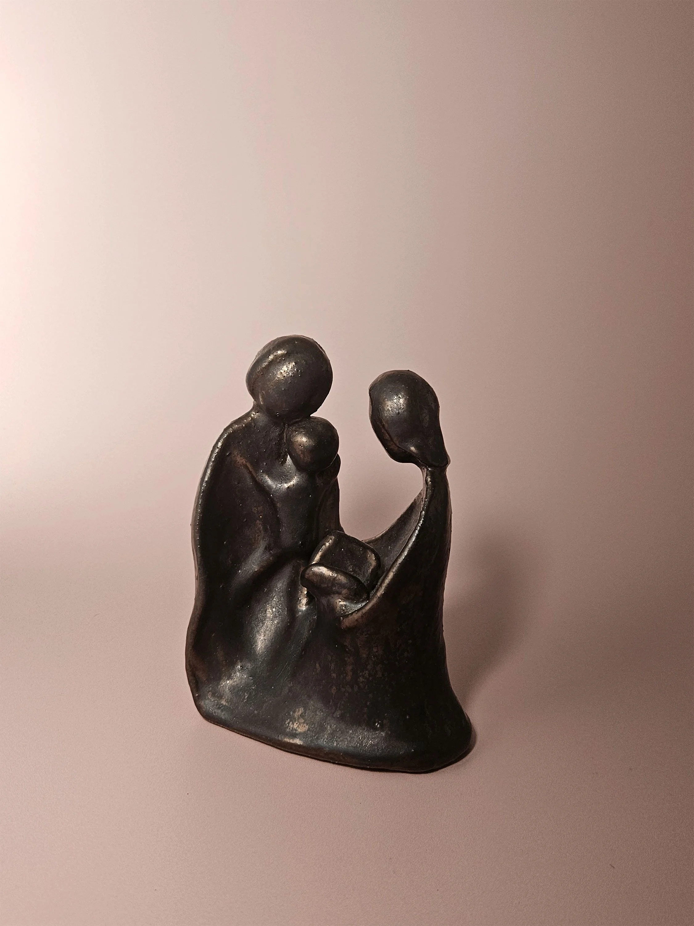 Apartment_No_10_Religious_Figures_03.jpg