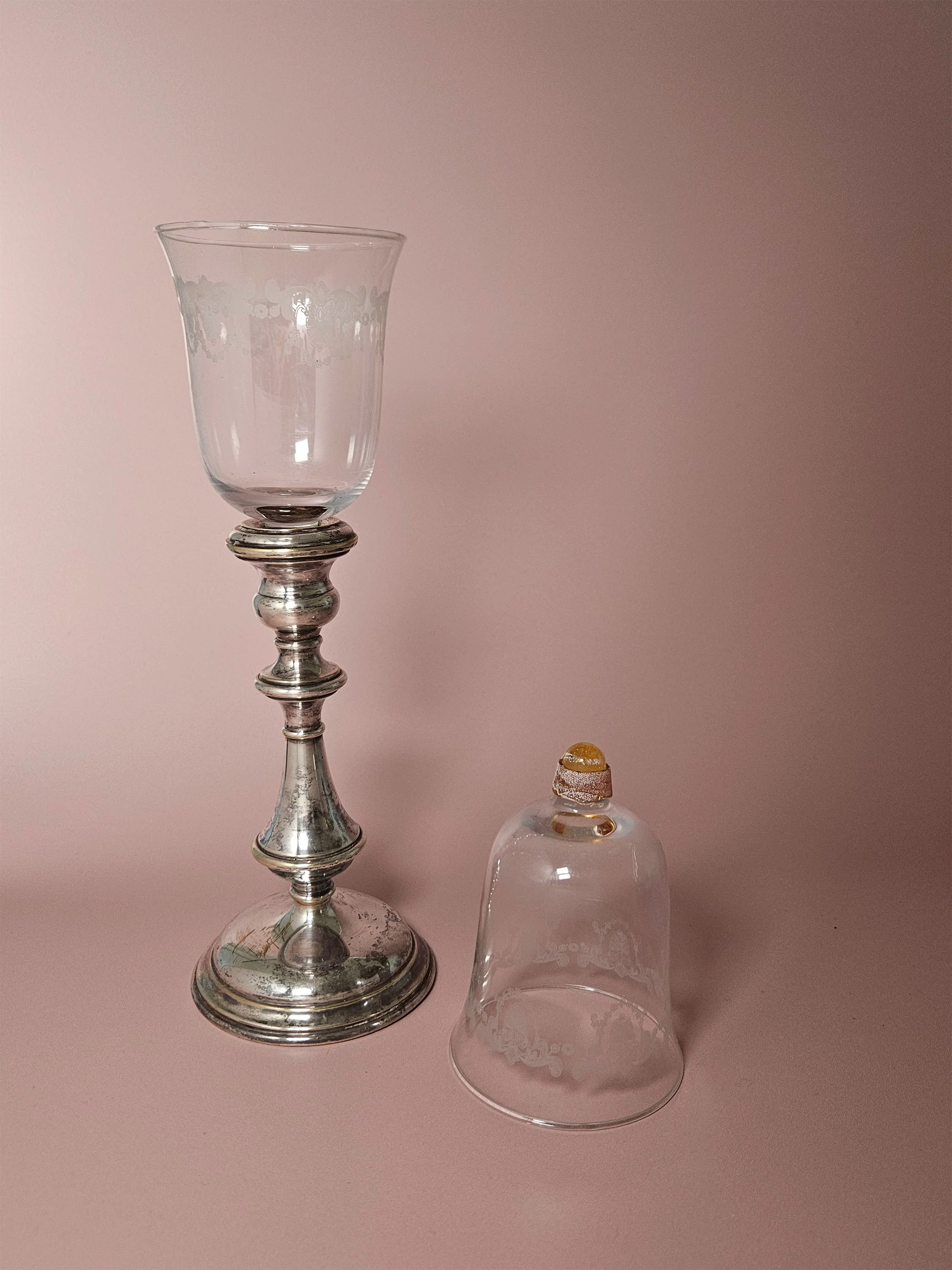 Apartment_No_10_Glass_Dome_Candleholder_04.jpg