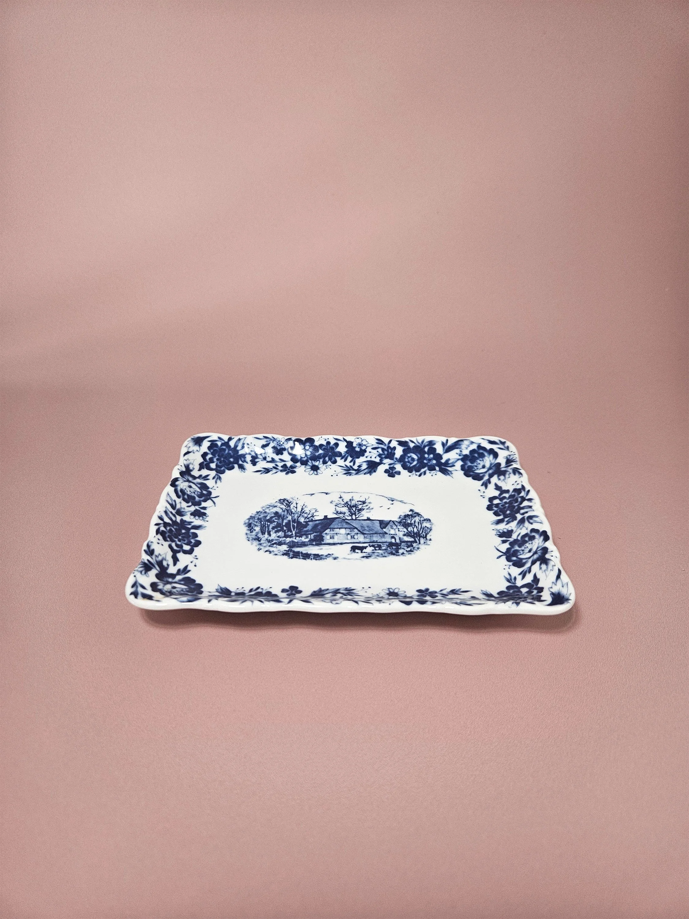 Apartment_No_10_Vintage_Butter_Plate_01.jpg