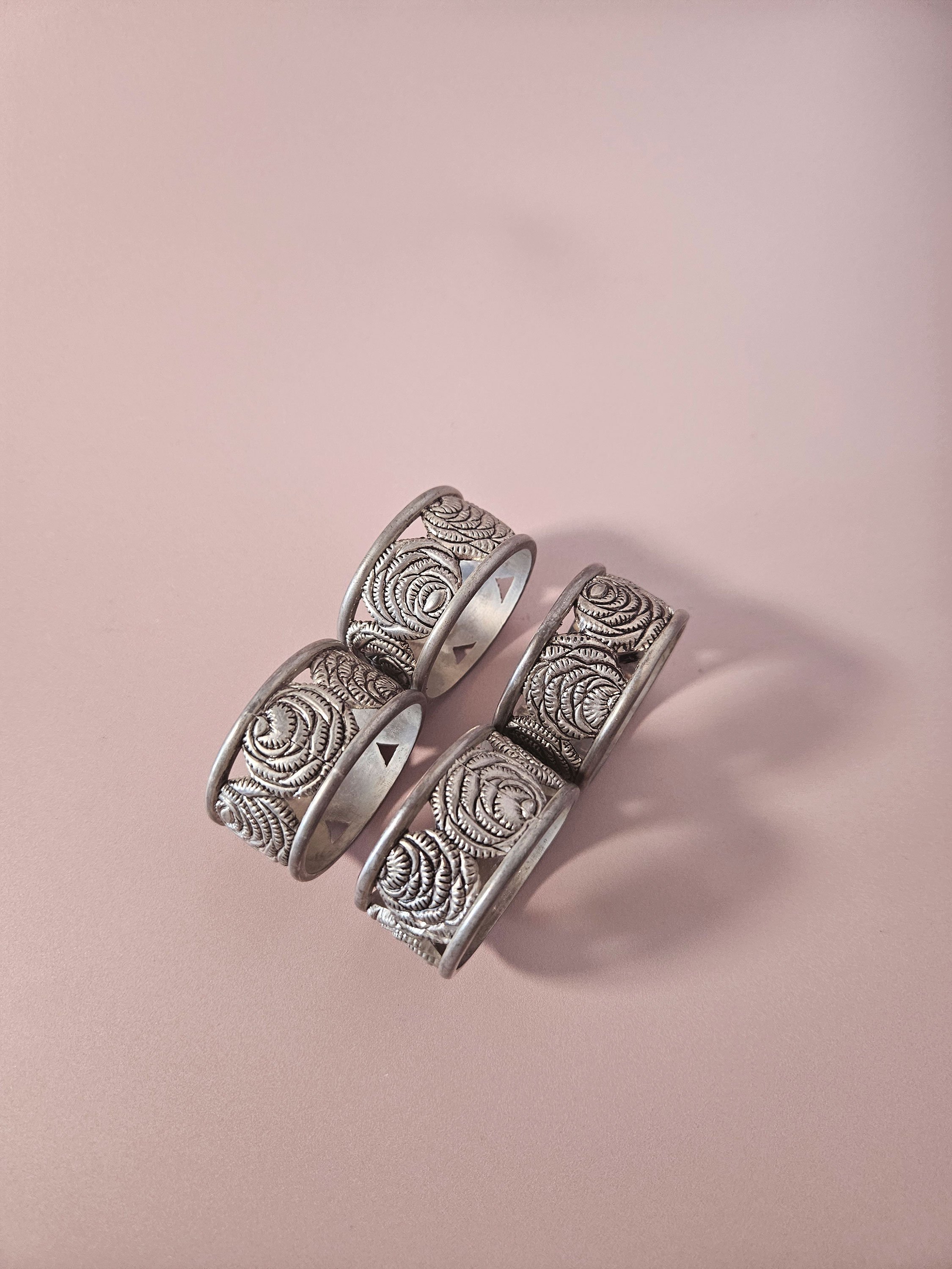 Apartment_No_10_Napkin_Rings_02.jpg
