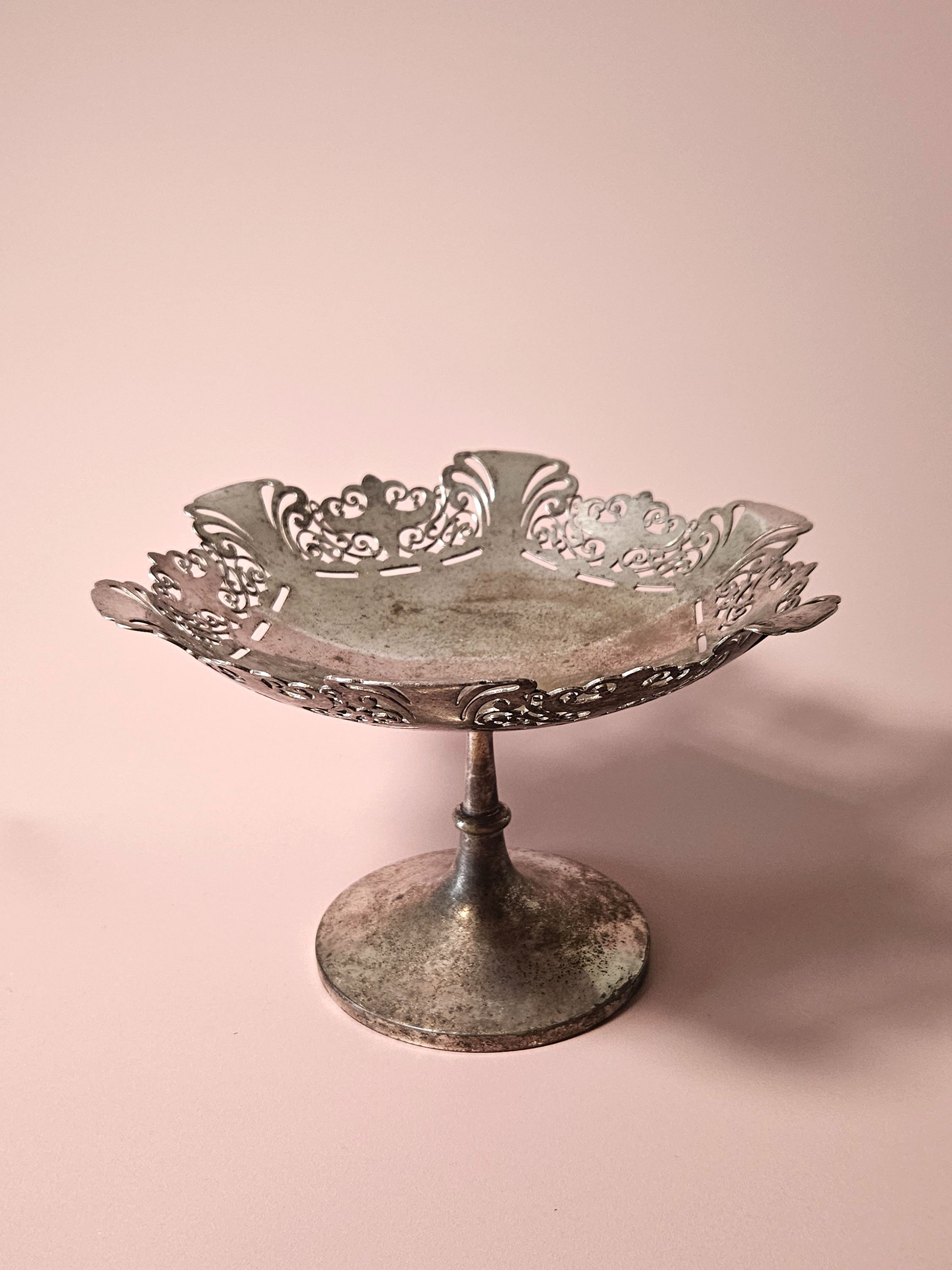 Apartment_No_10_Footed_Tray_02.jpg