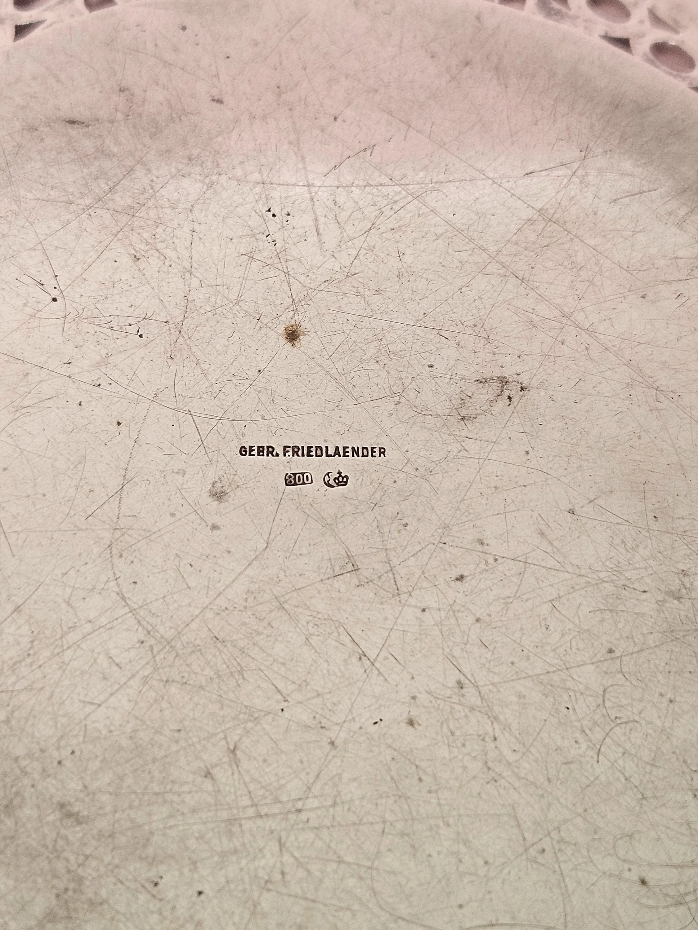 Apartment_10_Trinket_Plate_03.jpg