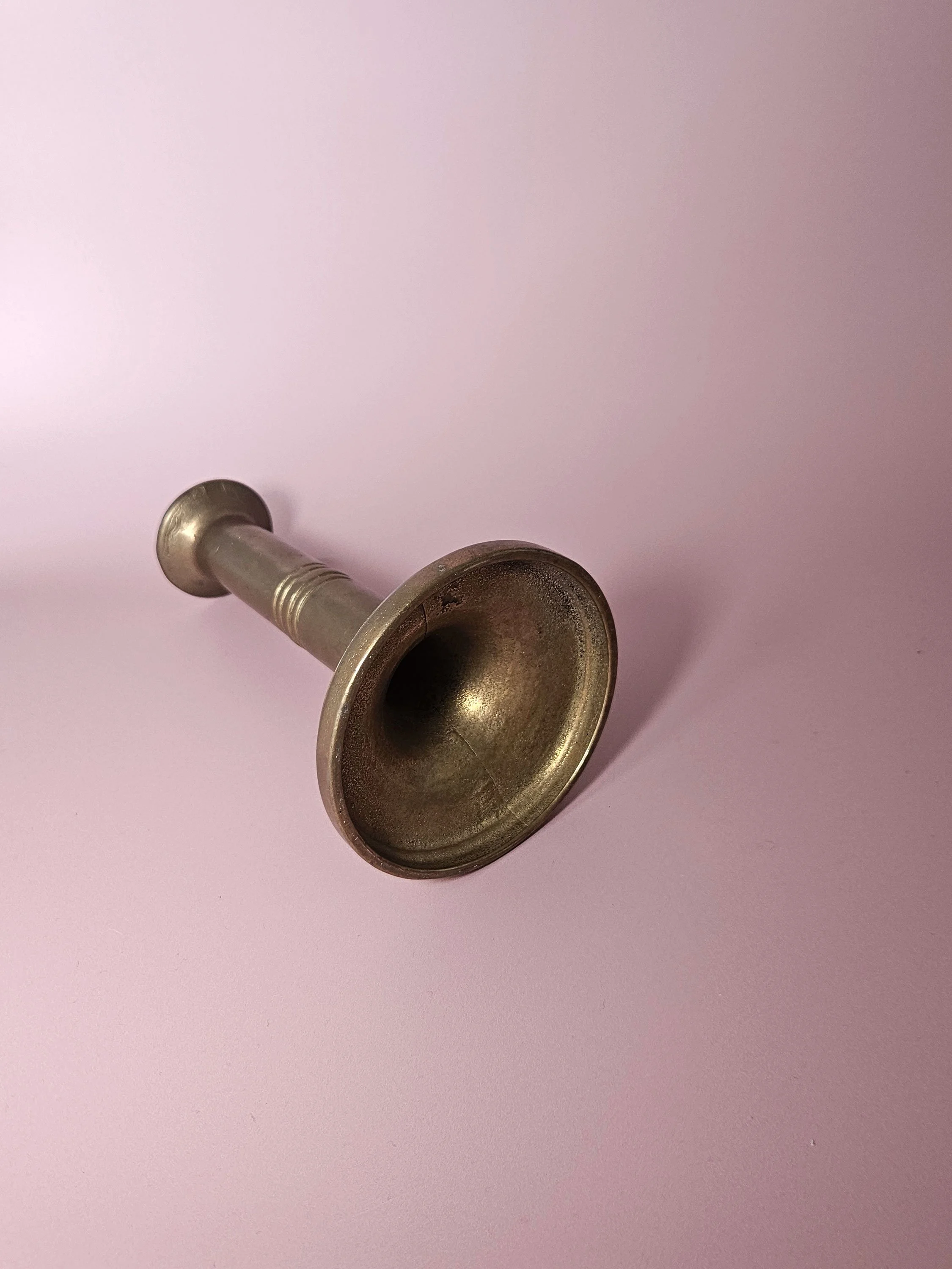 Apartment_No_10_Brass_Candleholder_01.jpg