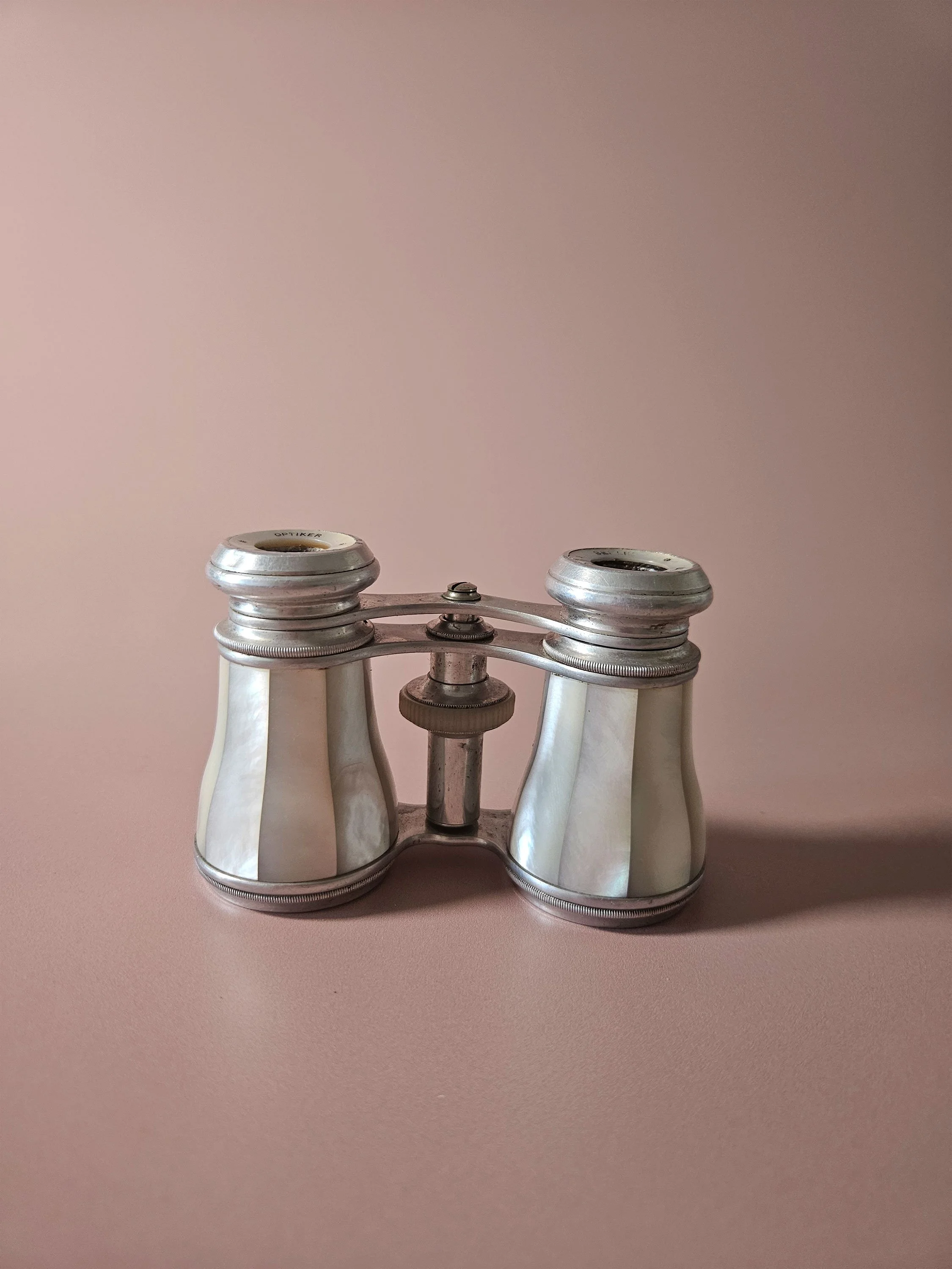 Apartment_No_10_Opera_Glasses_06.jpg
