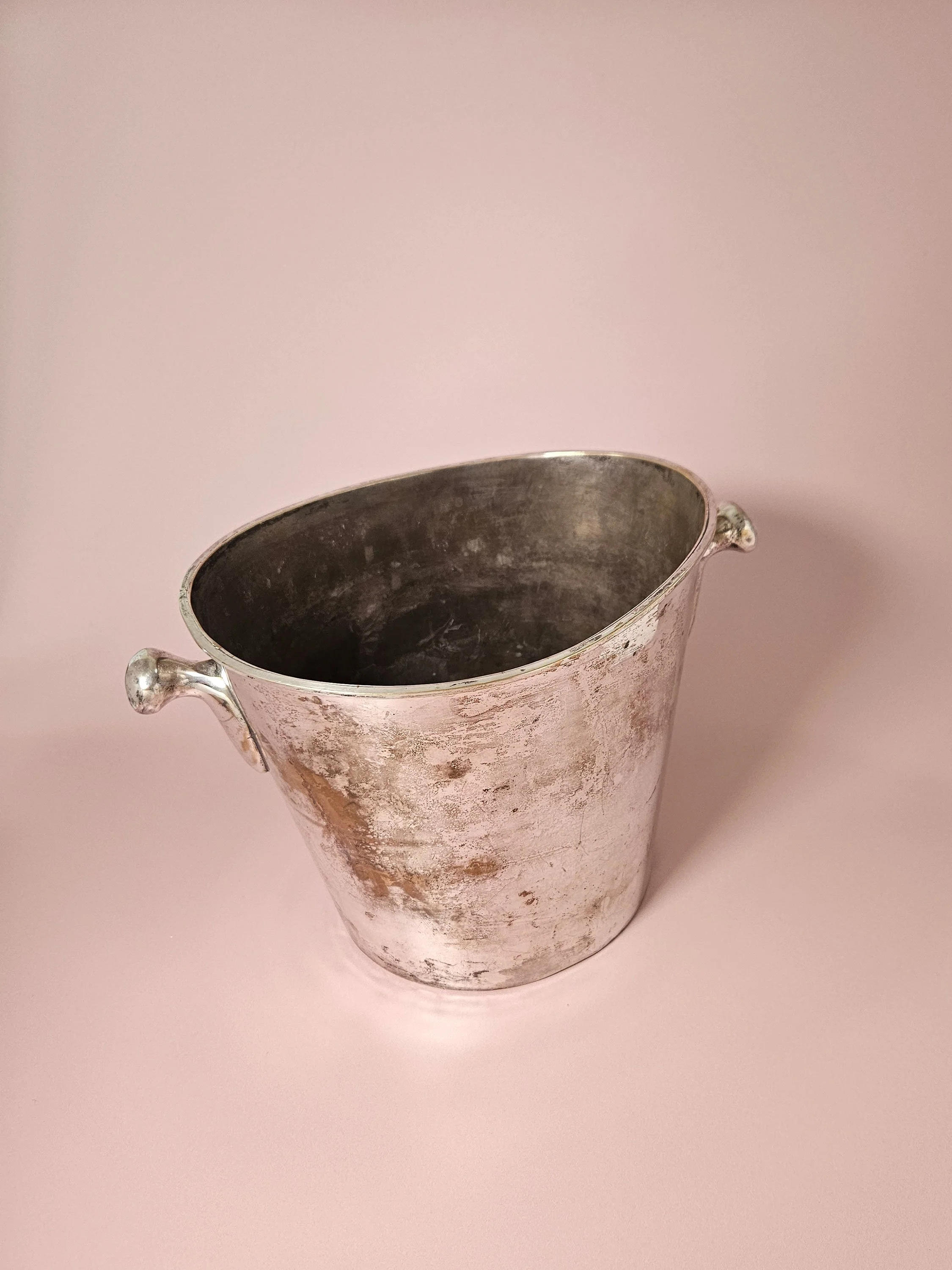 Apartment_No_10_Champagne_Cooler_05.jpg