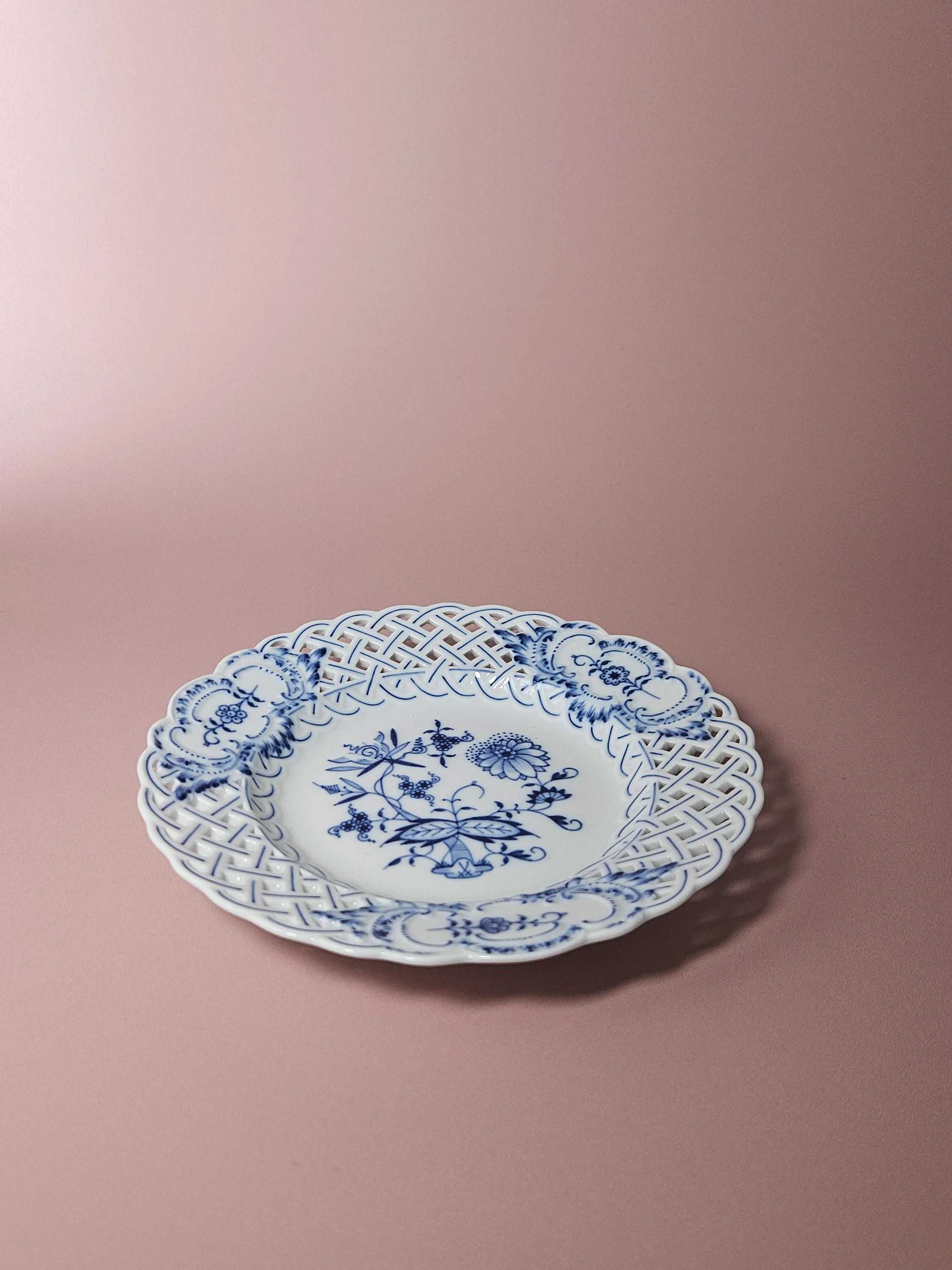 Apartment_No_10_Meisen_Plate_05.jpg