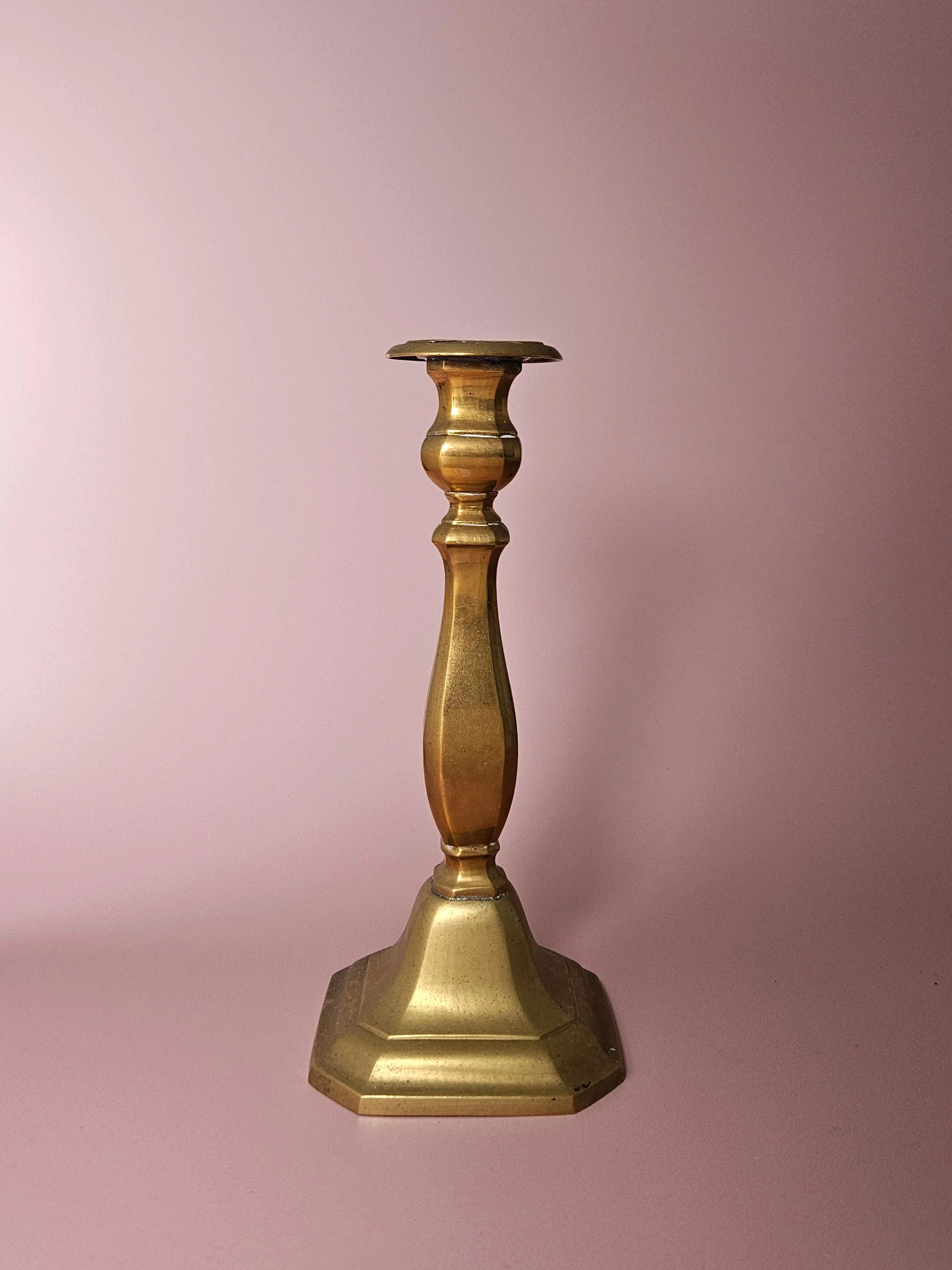 Apartment_No_10_Brass_Candleholder_02.jpg