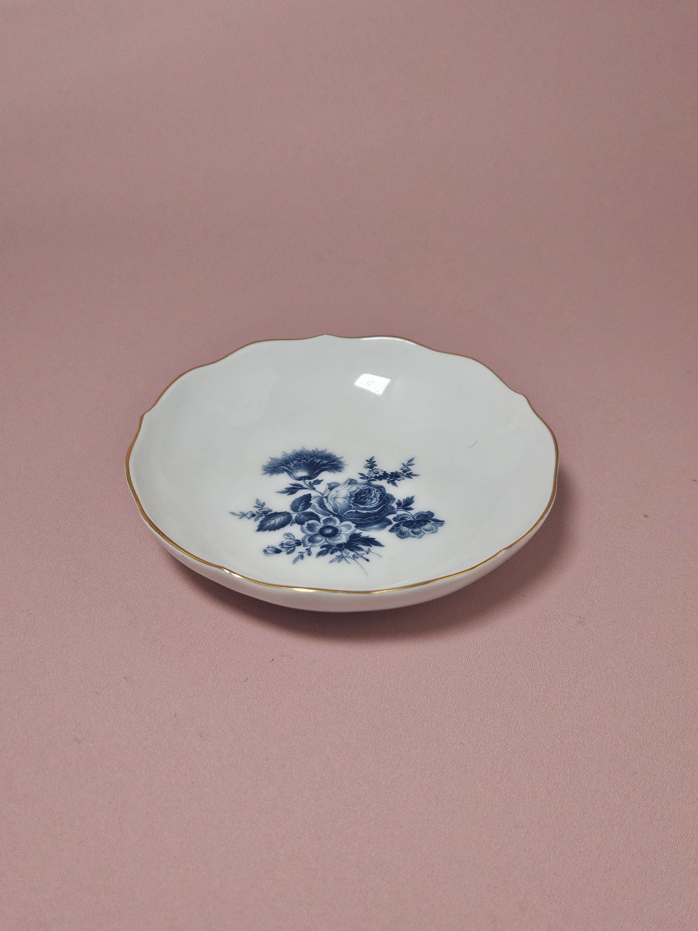 Apartment_No_10_Meisen_Trinket_Dish_03.jpg