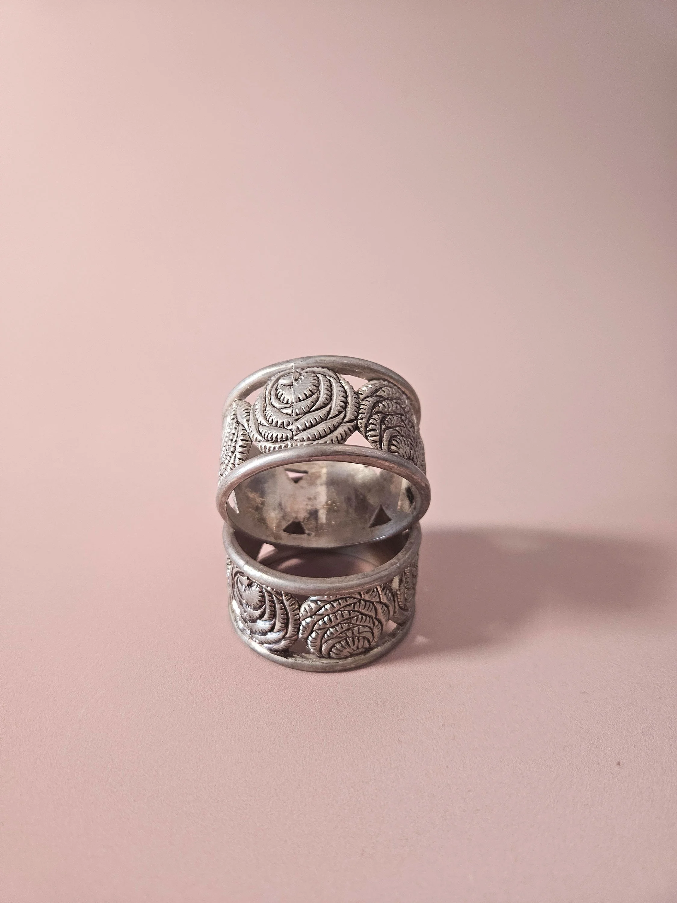 Apartment_No_10_Napkin_Rings_01.jpg