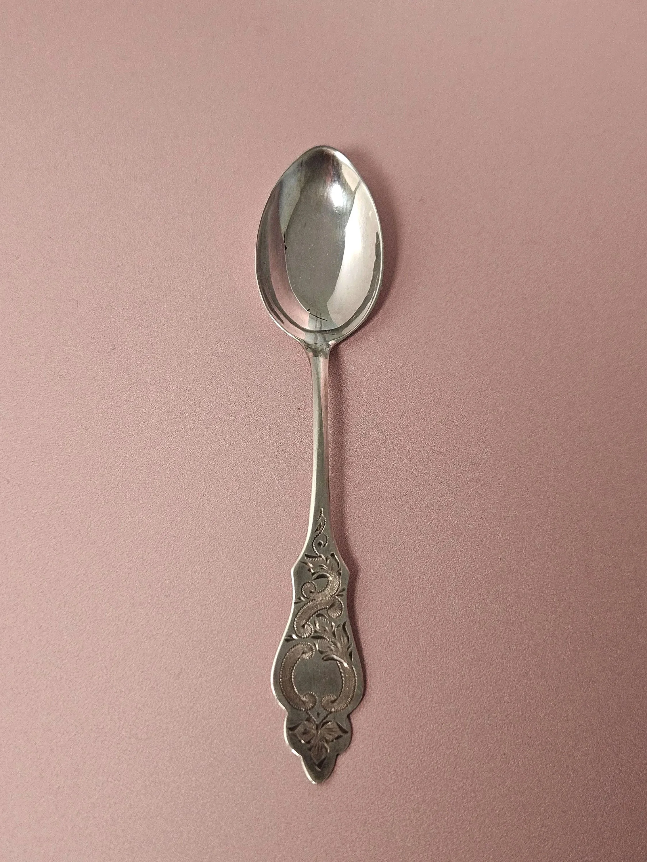 Apartment_No_10_Silver_Spoons_05.jpg