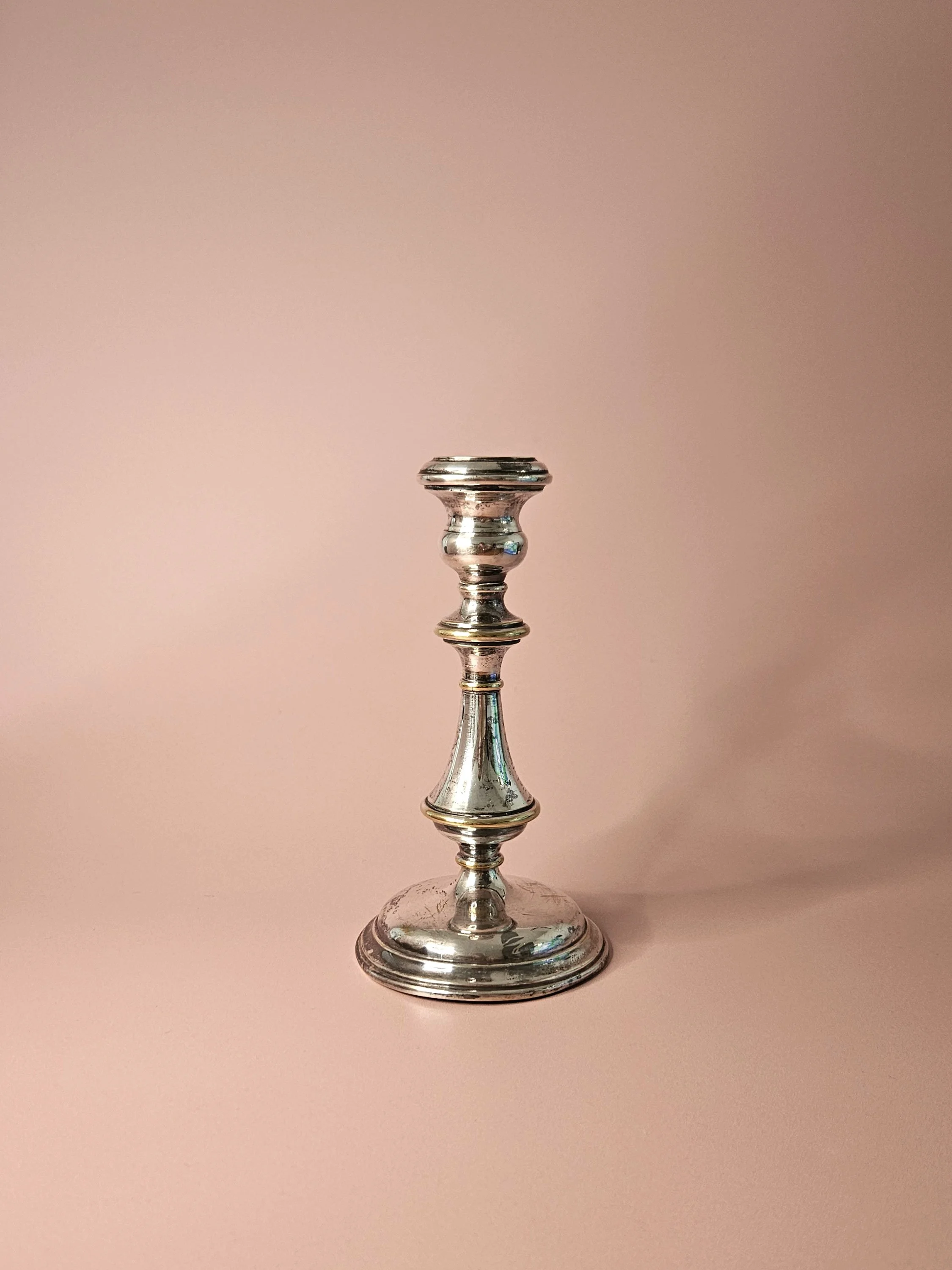 Apartment_No_10_Candle_Holder_02.jpg